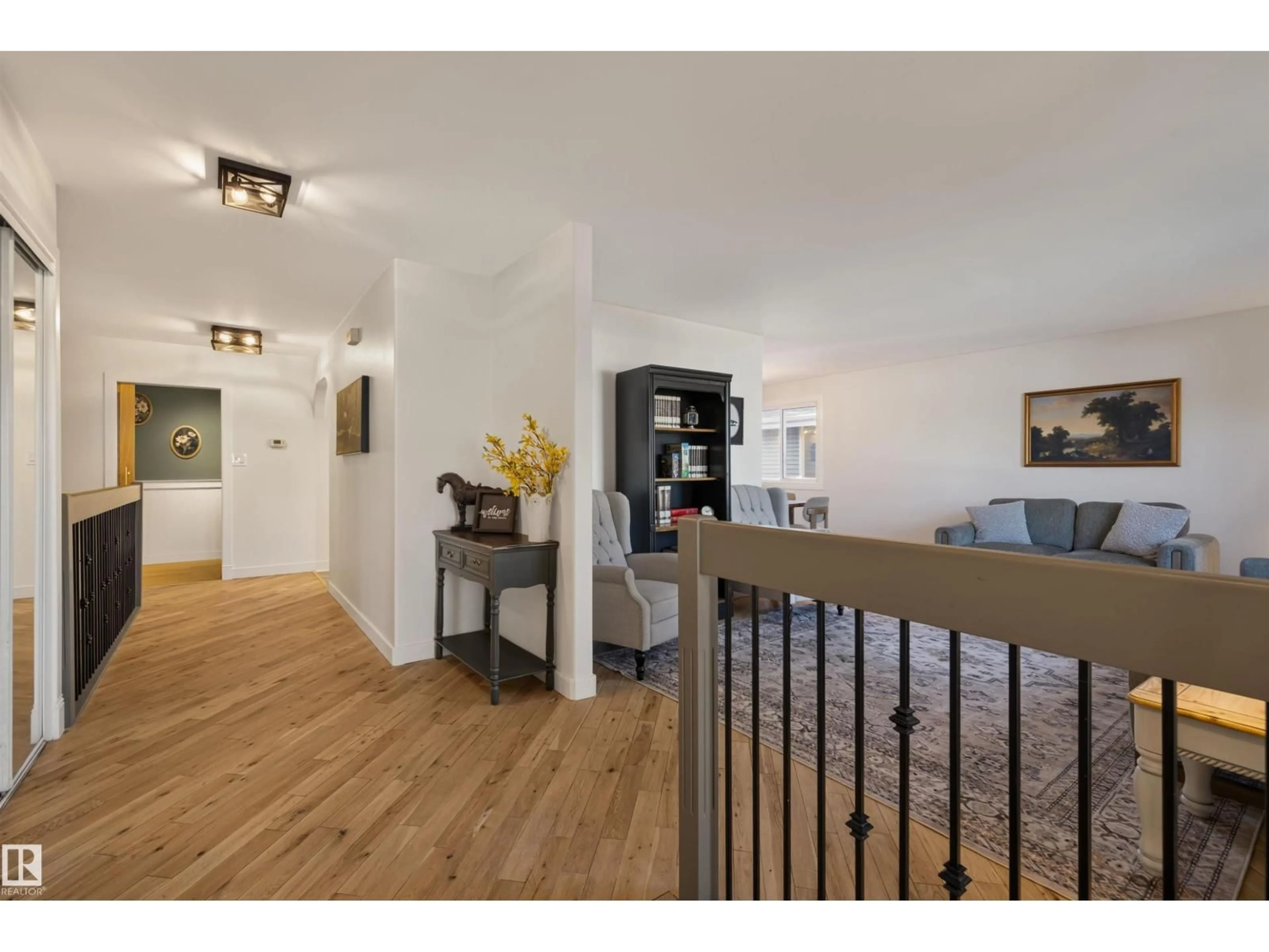 Unknown for 10563 35 AVE, Edmonton Alberta T6J2M1