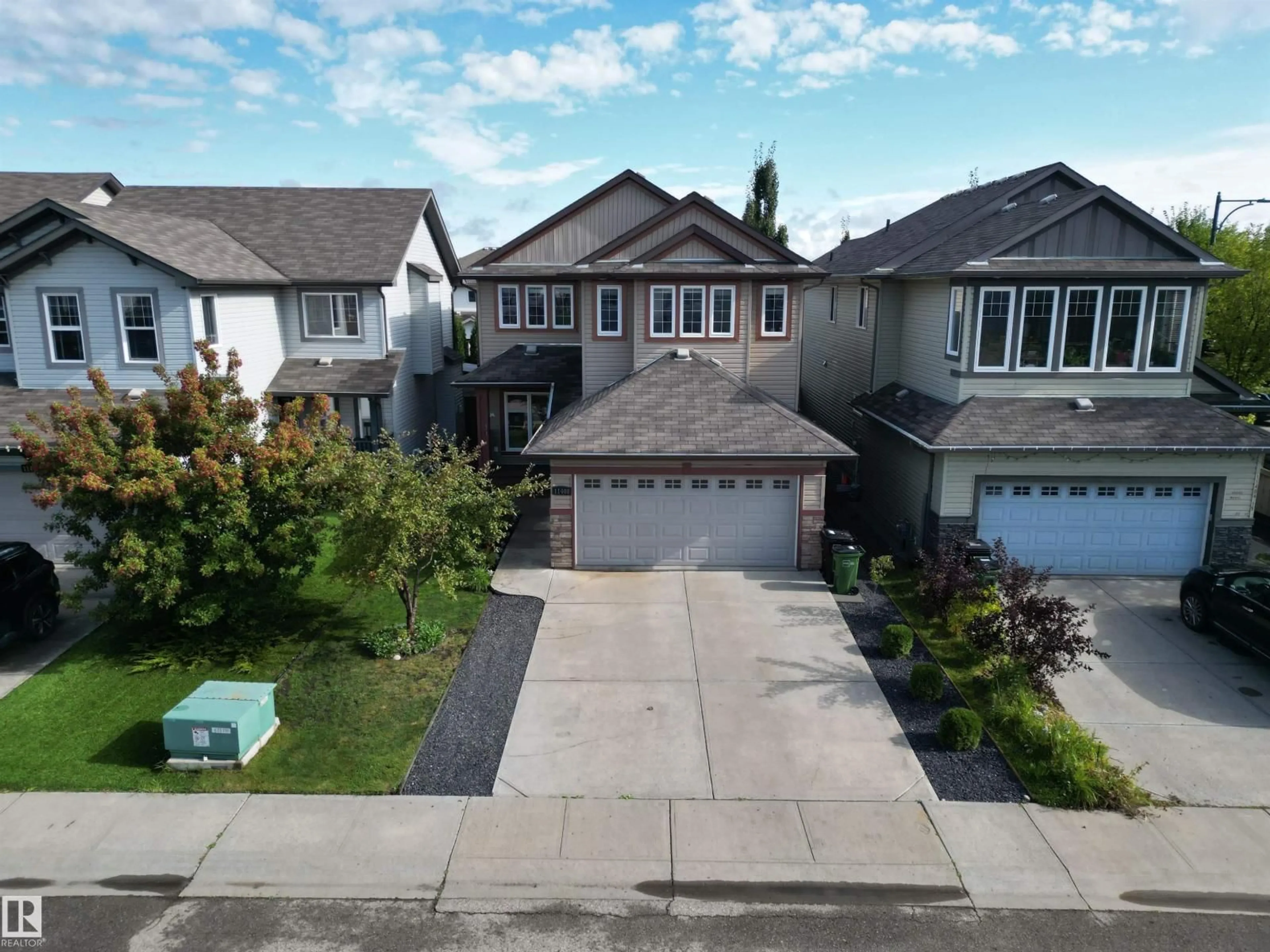 A pic from outside/outdoor area/front of a property/back of a property/a pic from drone, street for SW - 11408 15 AV, Edmonton Alberta T6W0Z8
