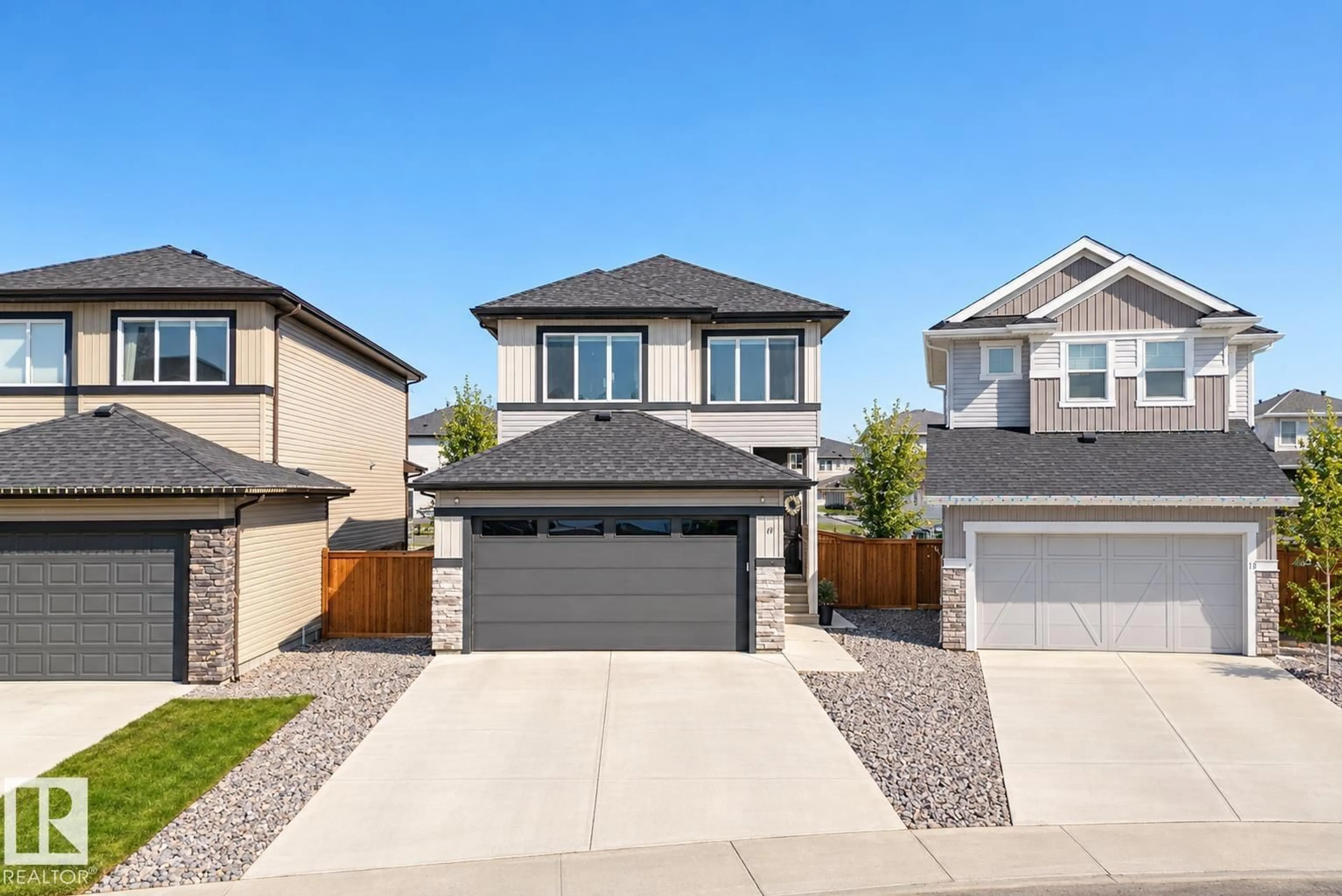 Home with vinyl exterior material, street for 20 ROBERTS CL, Leduc Alberta T9E1K9