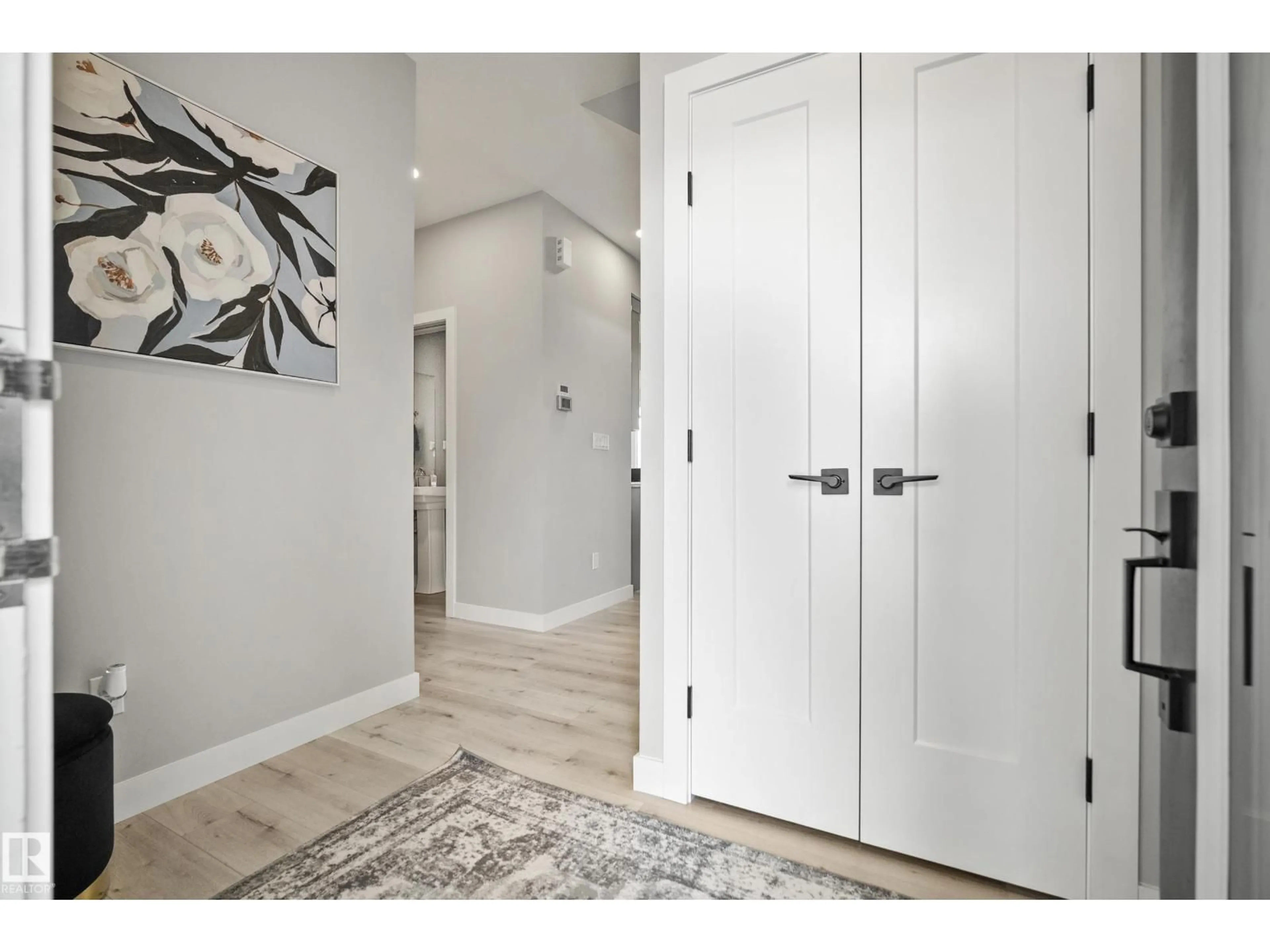 Indoor entryway for 20 ROBERTS CL, Leduc Alberta T9E1K9