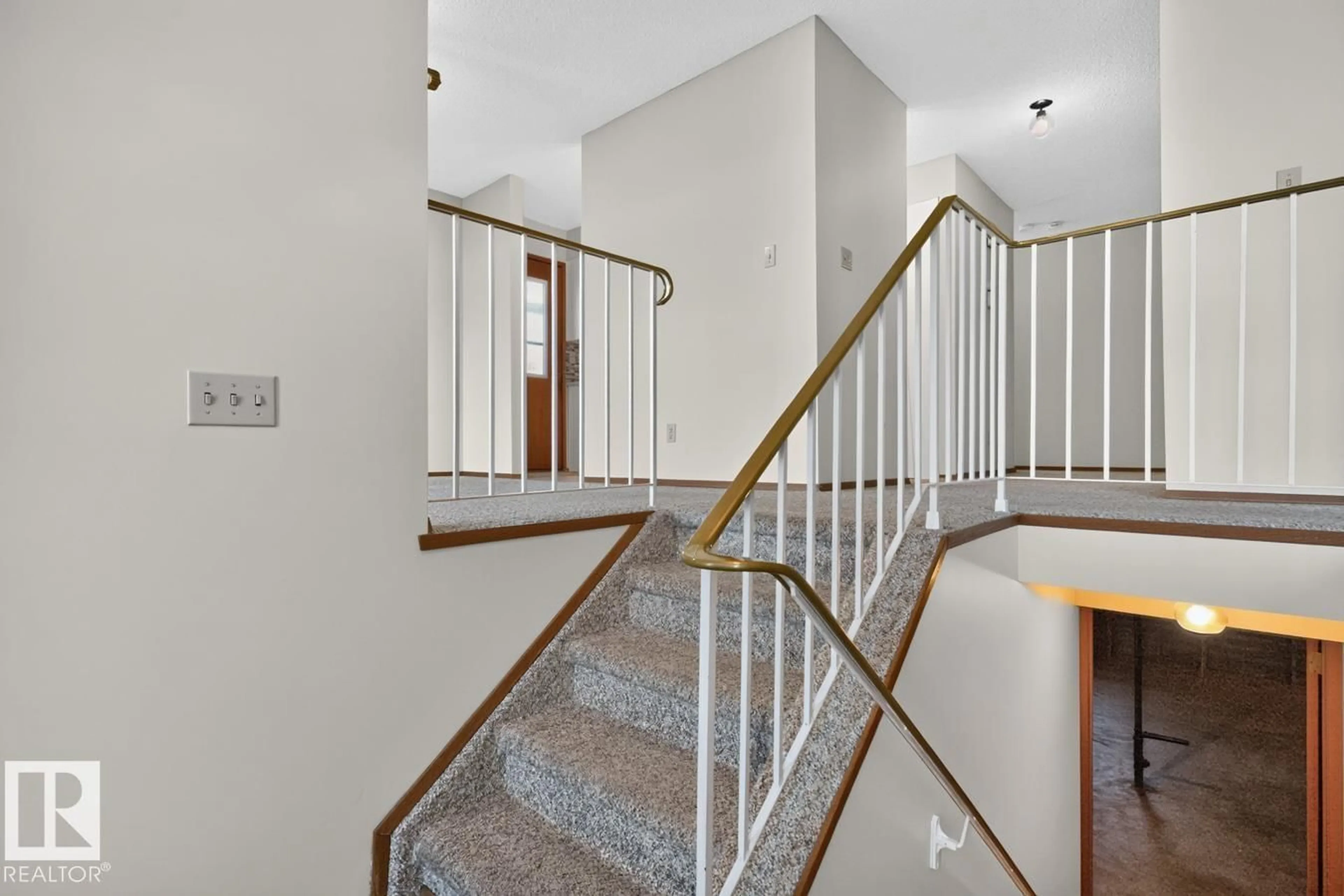 Stairs for 3047 143 AV, Edmonton Alberta T5Y1M9