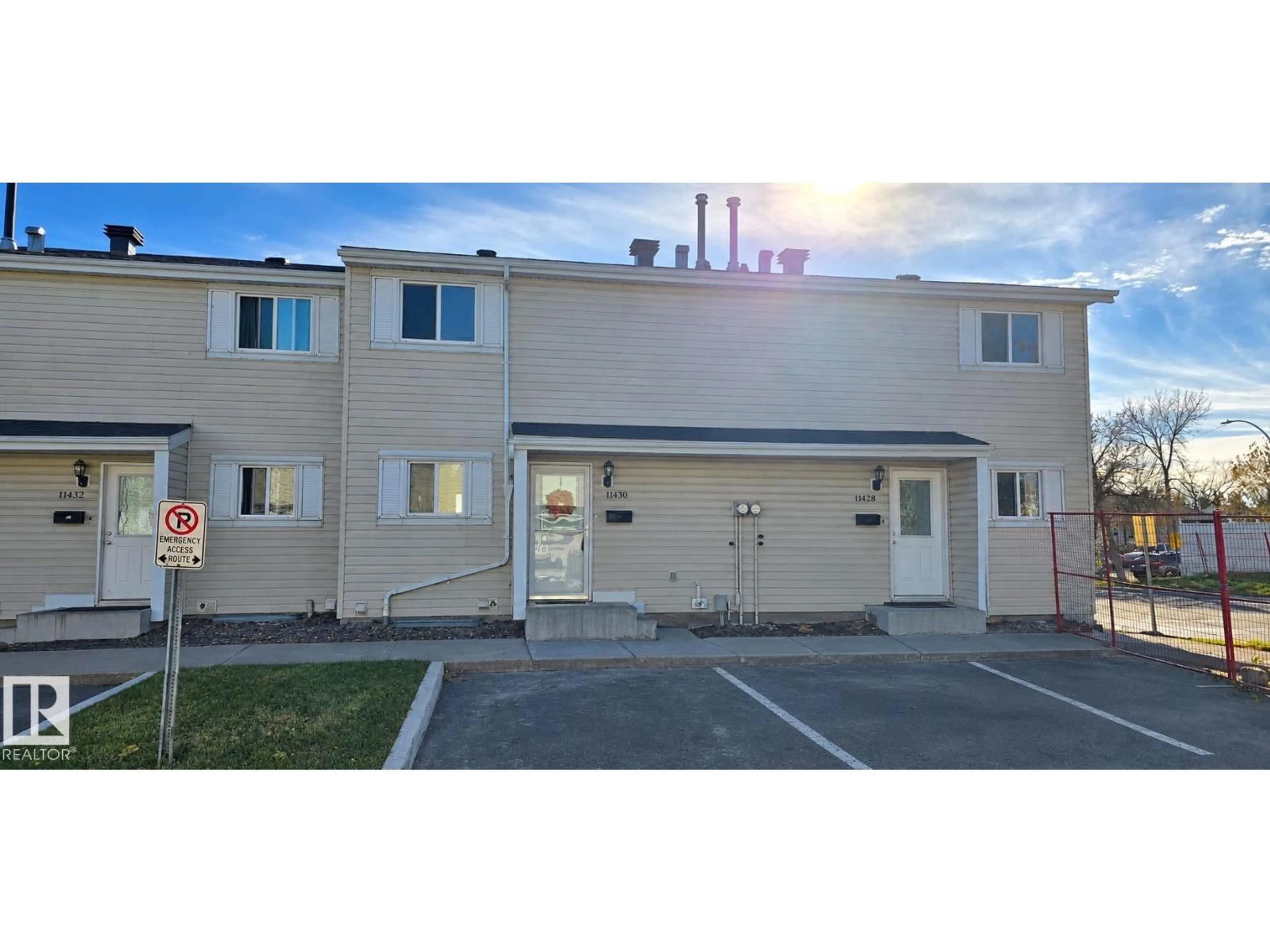 Unknown for 11430 139 AV, Edmonton Alberta T5X3L4
