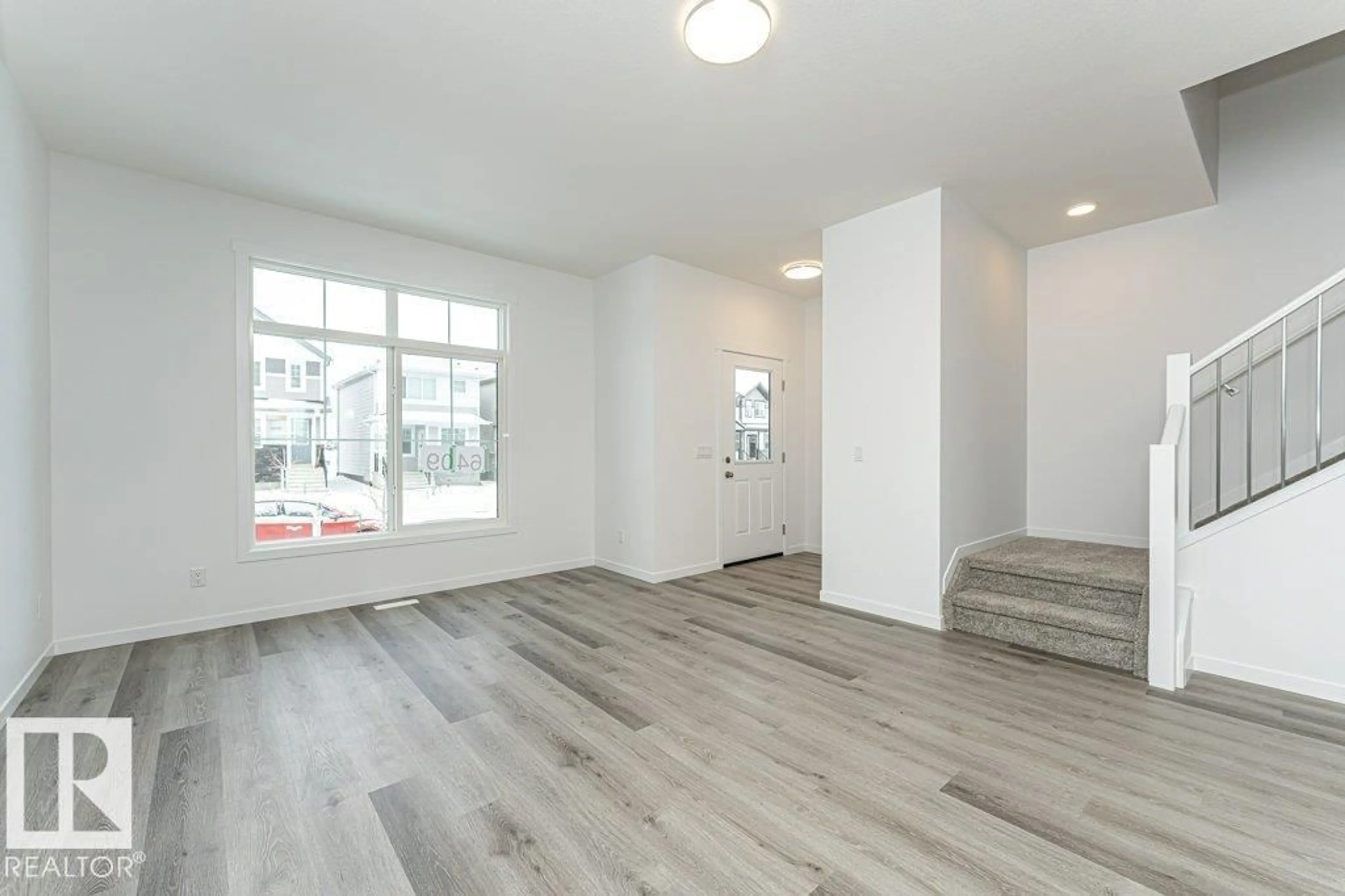 Unknown for NW - 6269 175A AV, Edmonton Alberta T5Y4A5