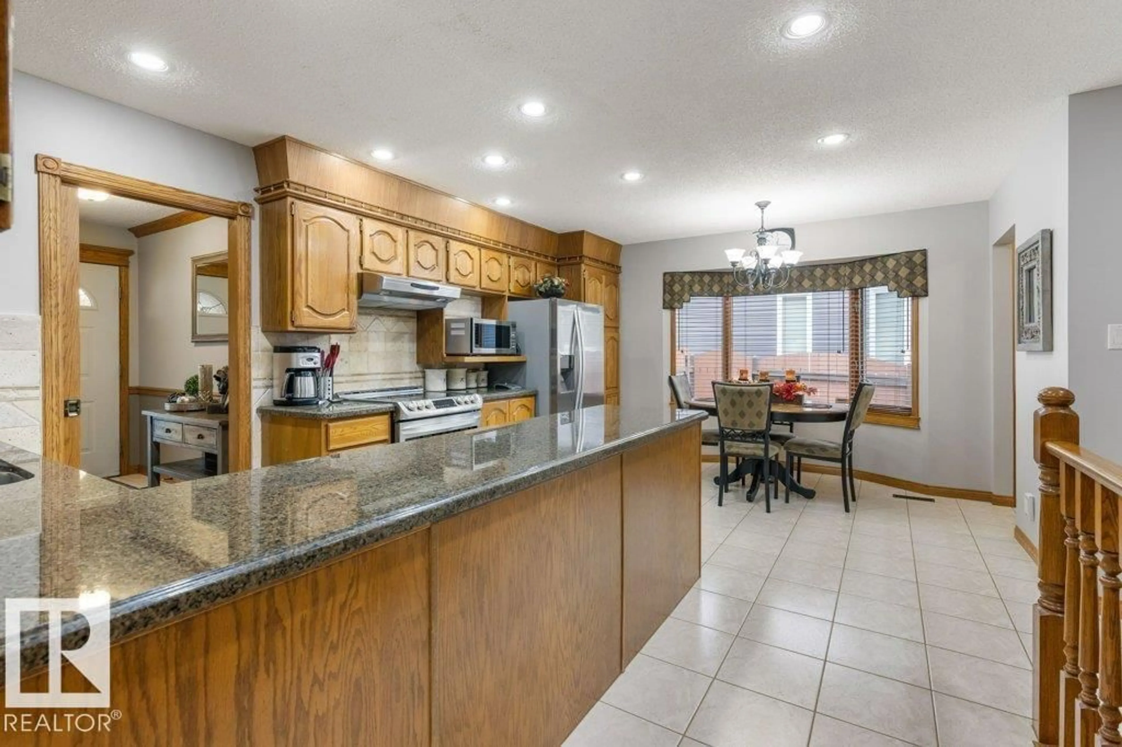 Open concept kitchen, ceramic/tile floor for 21 LORNE CR, St. Albert Alberta T8N3R5