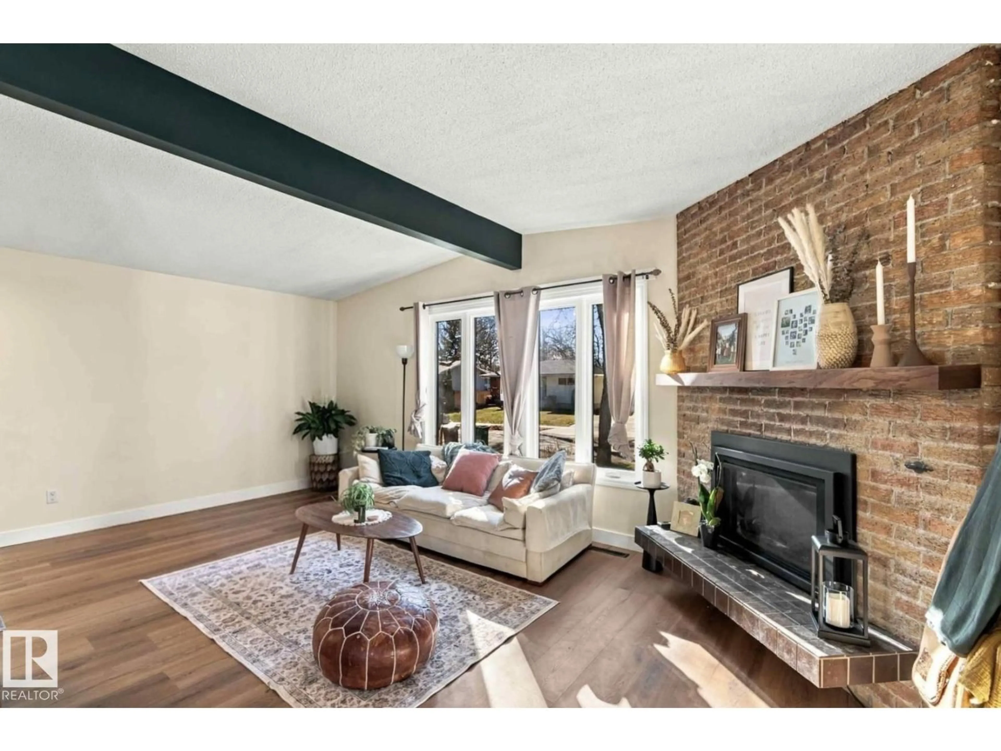 Living room with furniture, unknown for 65 FAWCETT CR, St. Albert Alberta T8N1W3