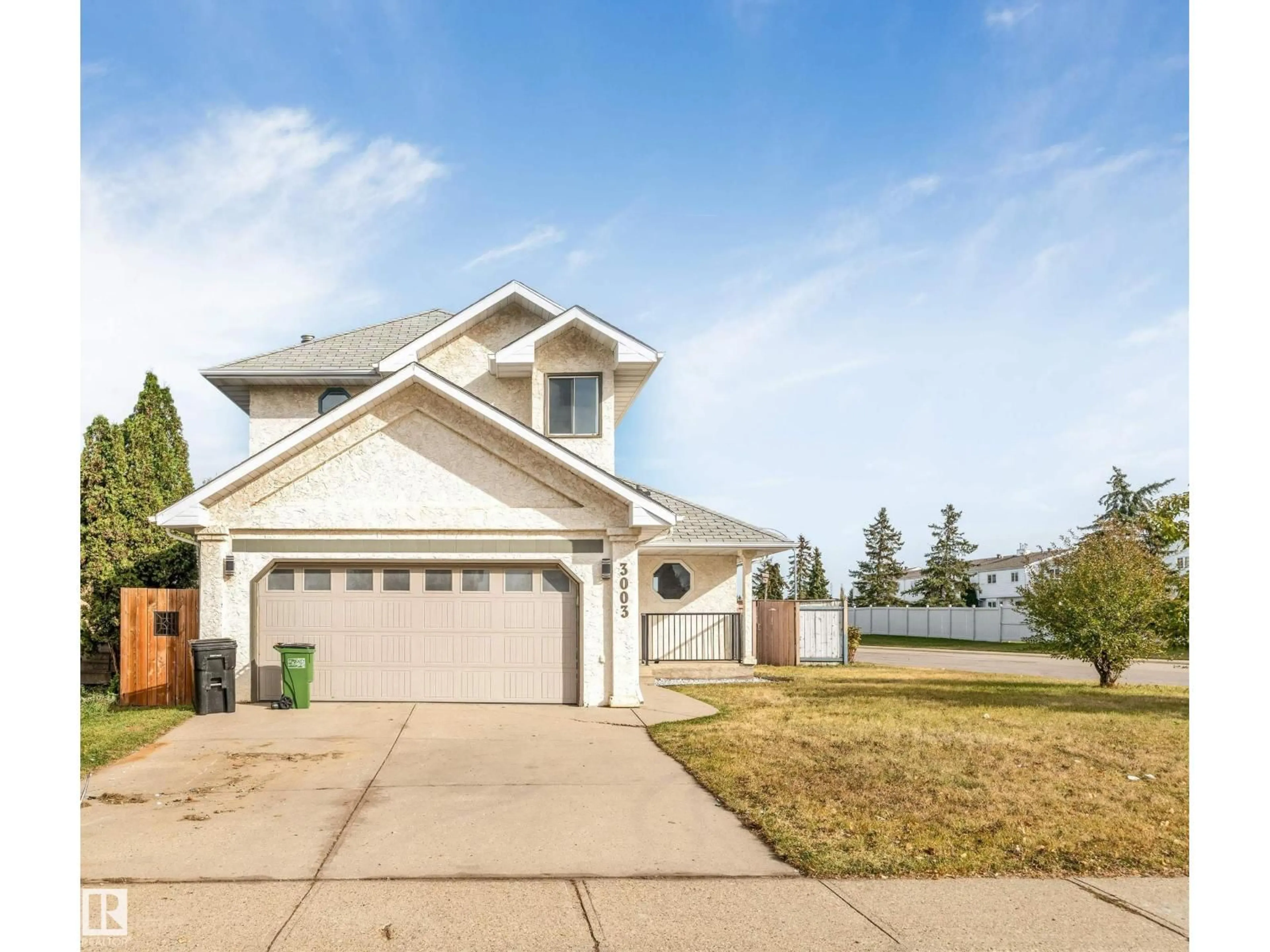 Home with vinyl exterior material, unknown for NW - 3003 36 ST, Edmonton Alberta T6L4N5
