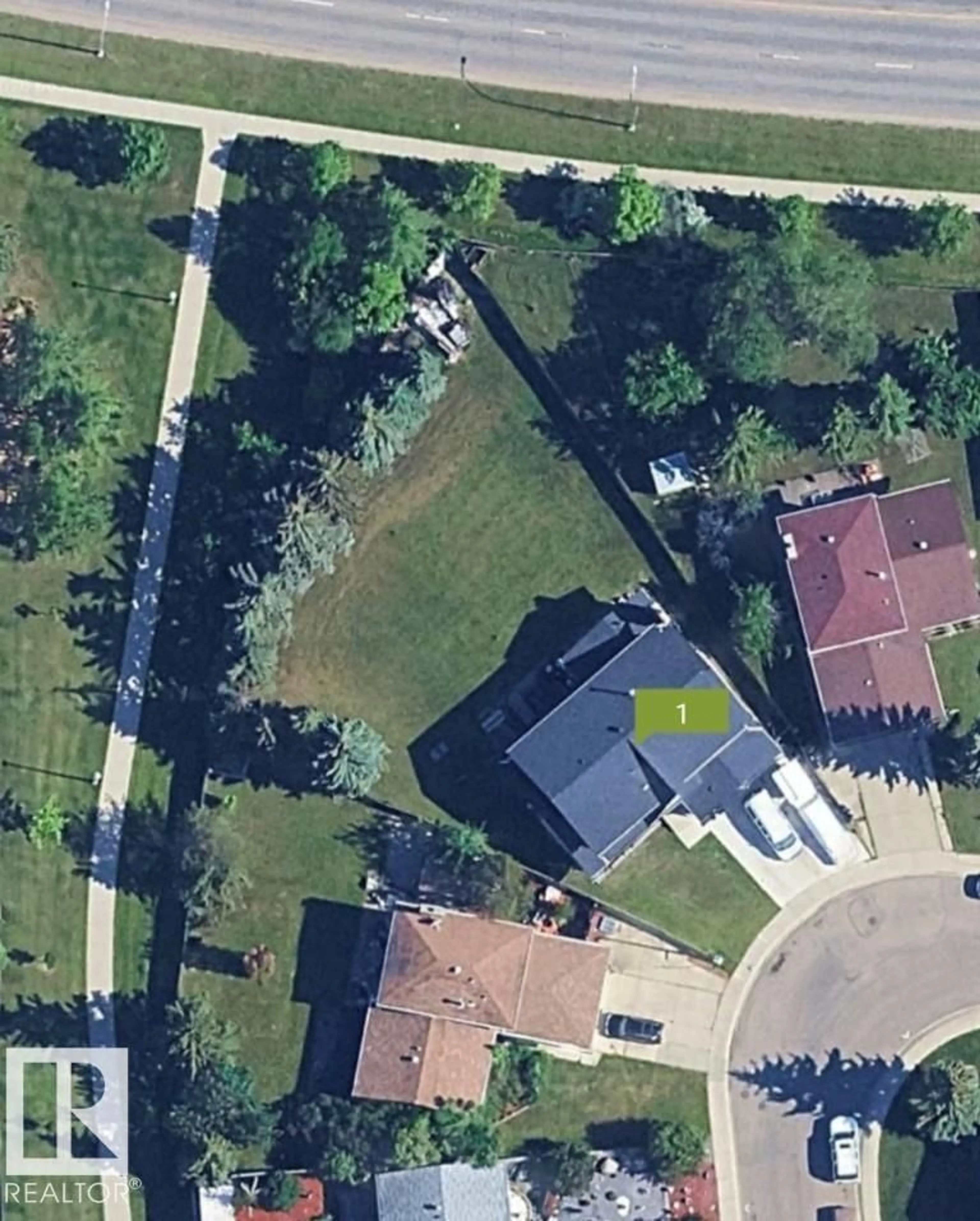 A pic from outside/outdoor area/front of a property/back of a property/a pic from drone, street for 17948 94 AV, Edmonton Alberta T5T1Y2
