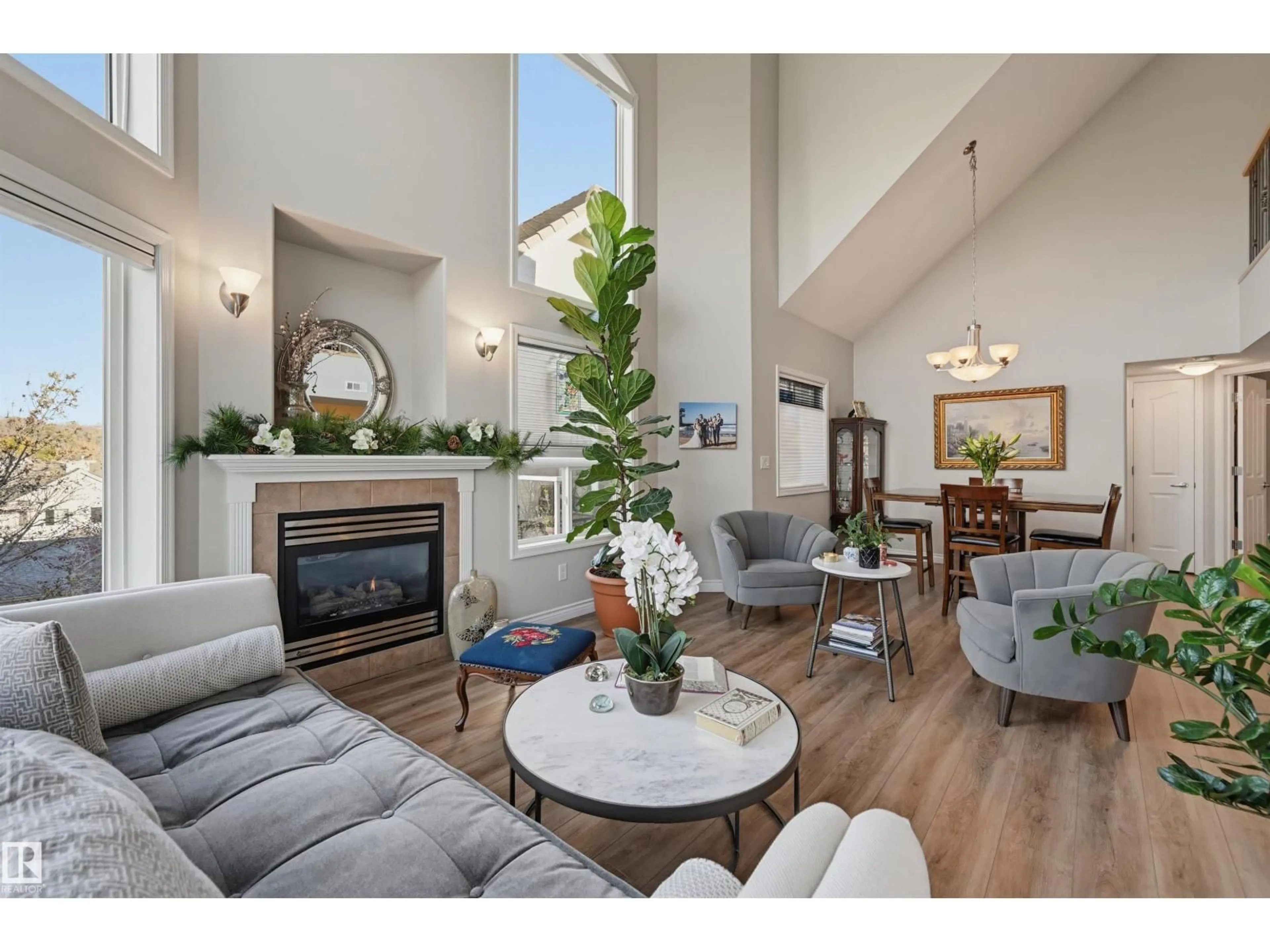 Living room with furniture, unknown for 427 - 9008 99 AV, Edmonton Alberta T5H4M6