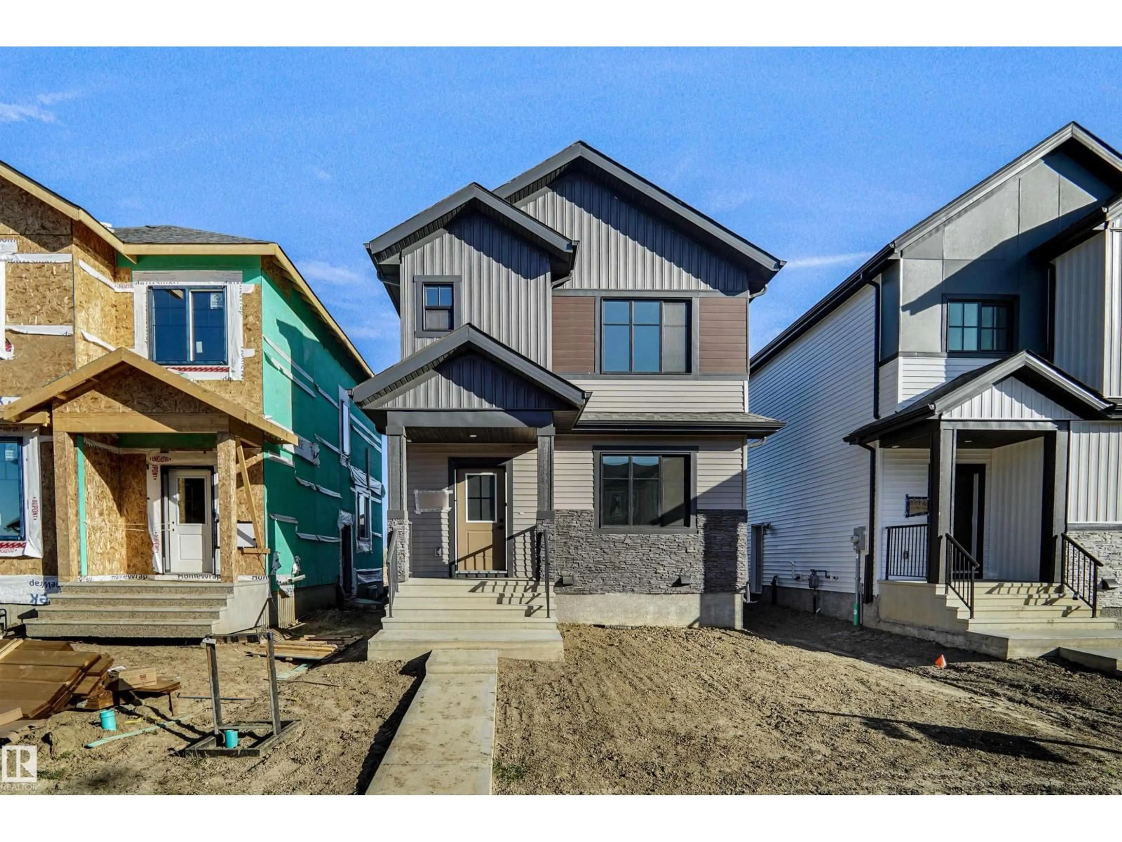 Home with vinyl exterior material, street for NW - 18723 130 ST, Edmonton Alberta T6V0P2