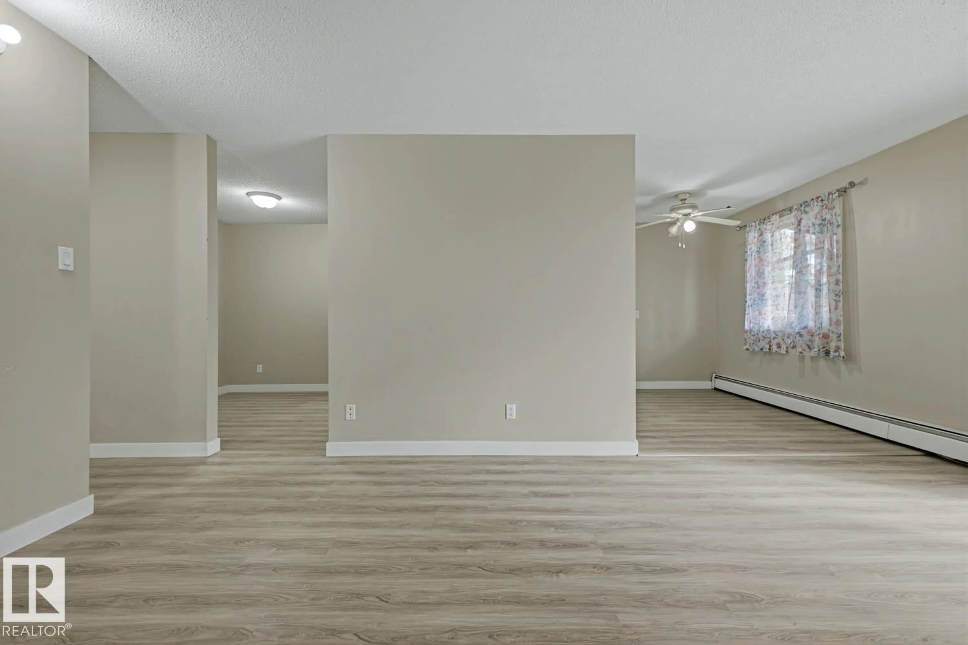 A pic of a room for #204 - 237 WOODVALE RD, Edmonton Alberta T6L1G7