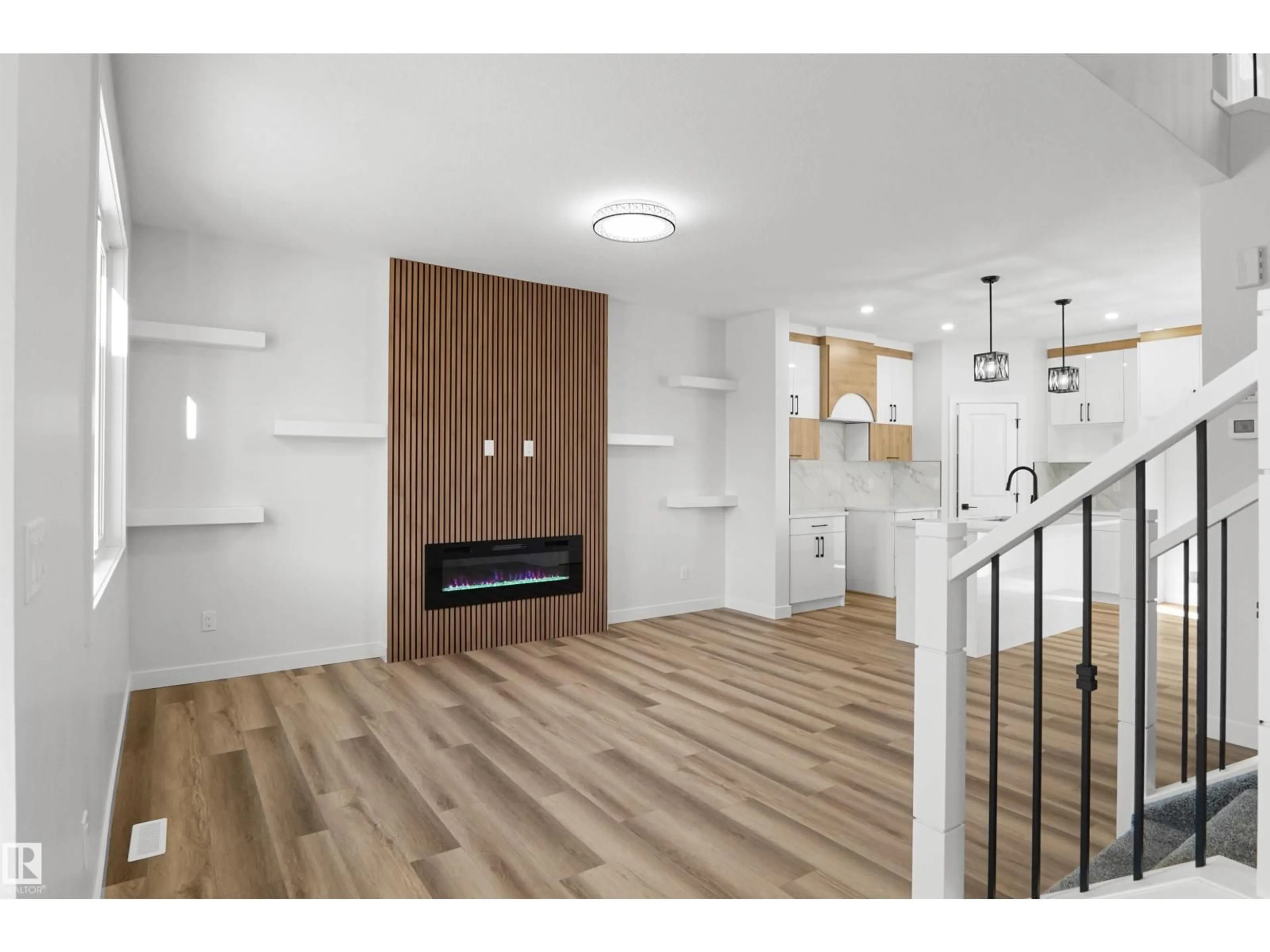 Indoor entryway for NW - 18715 130 ST, Edmonton Alberta T6V0P2