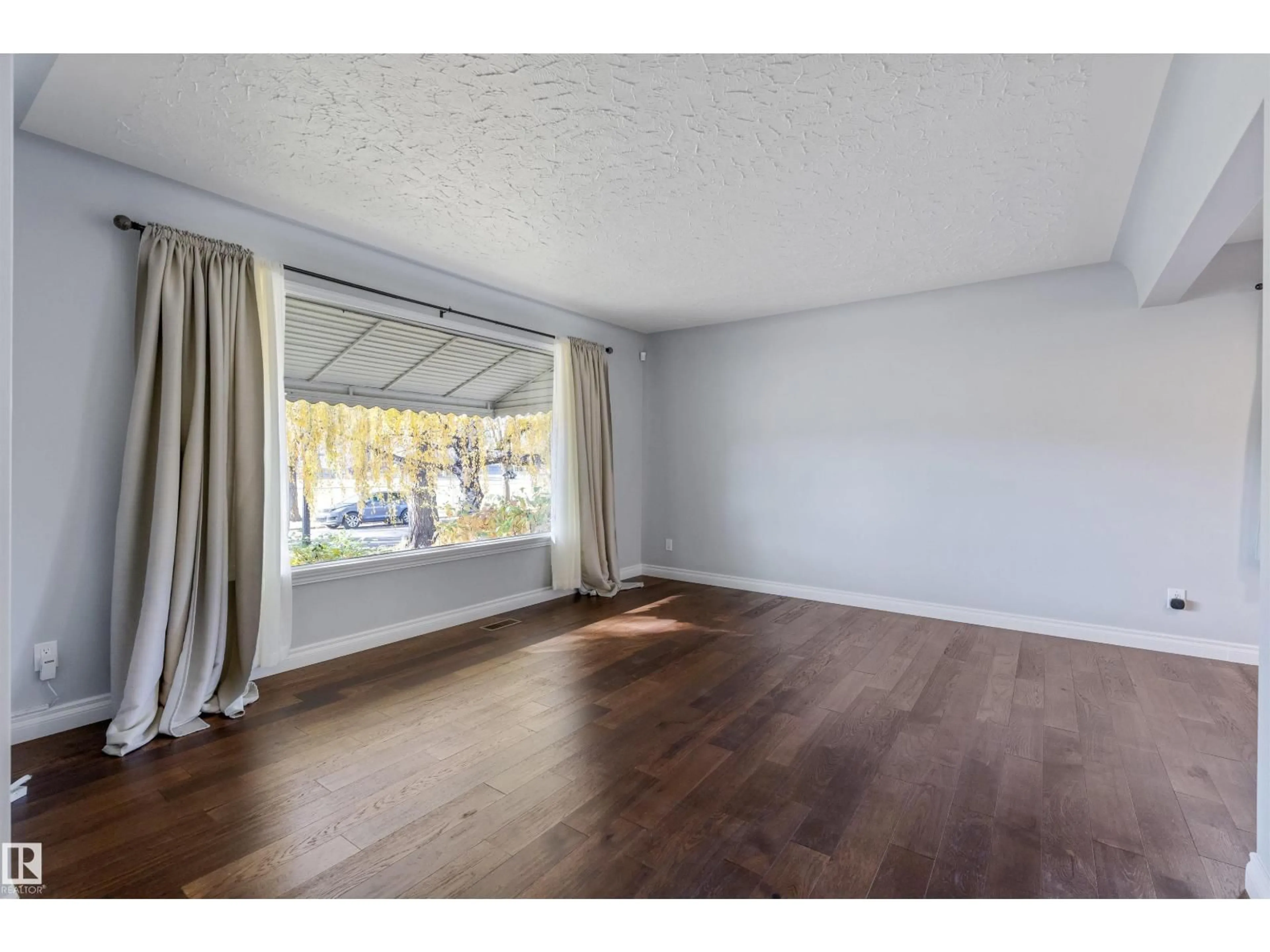 A pic of a room for NW - 11643 137 ST, Edmonton Alberta T5M1N8