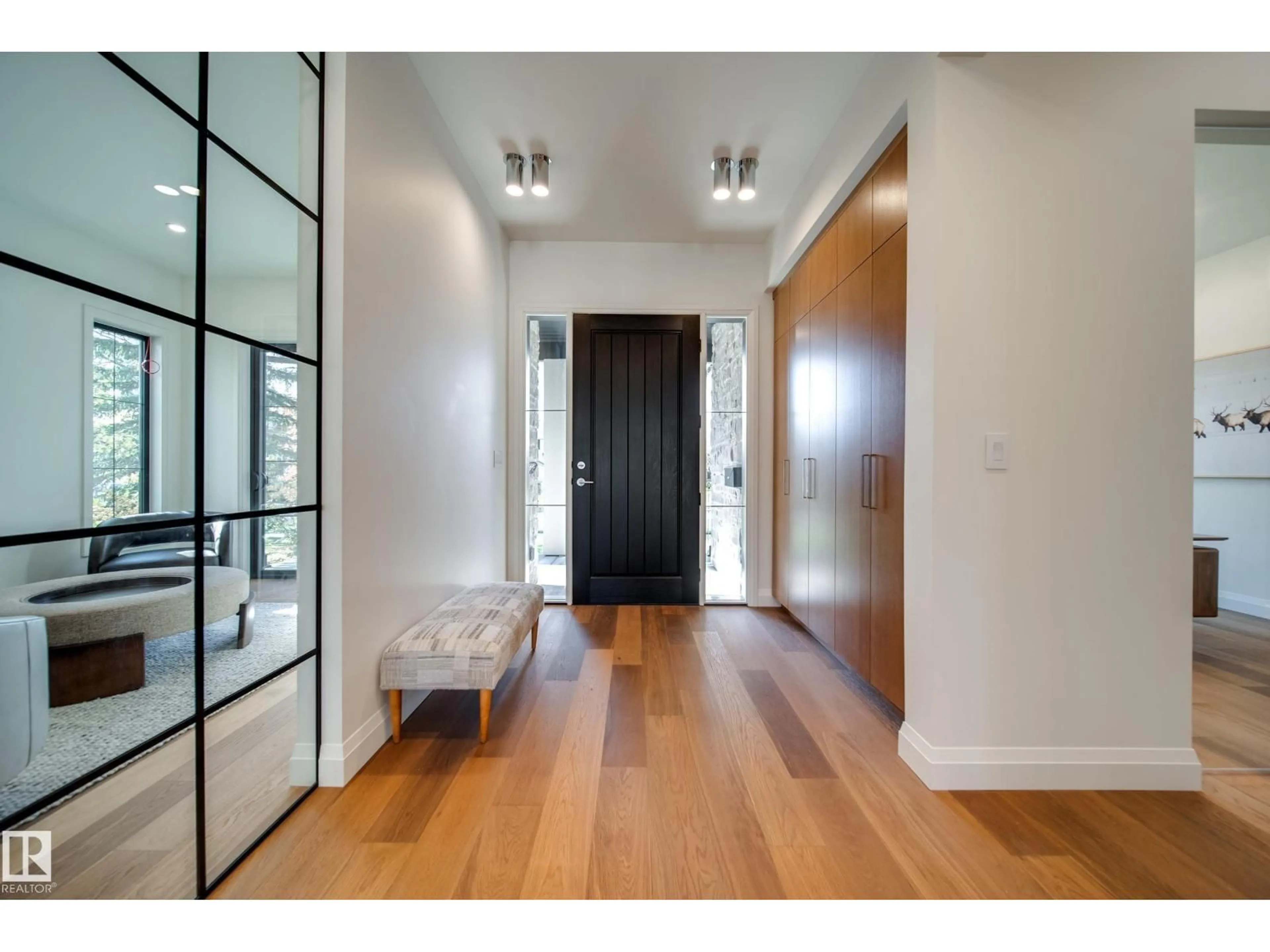 Indoor entryway for NW - 10223 130 ST, Edmonton Alberta T5N1X4