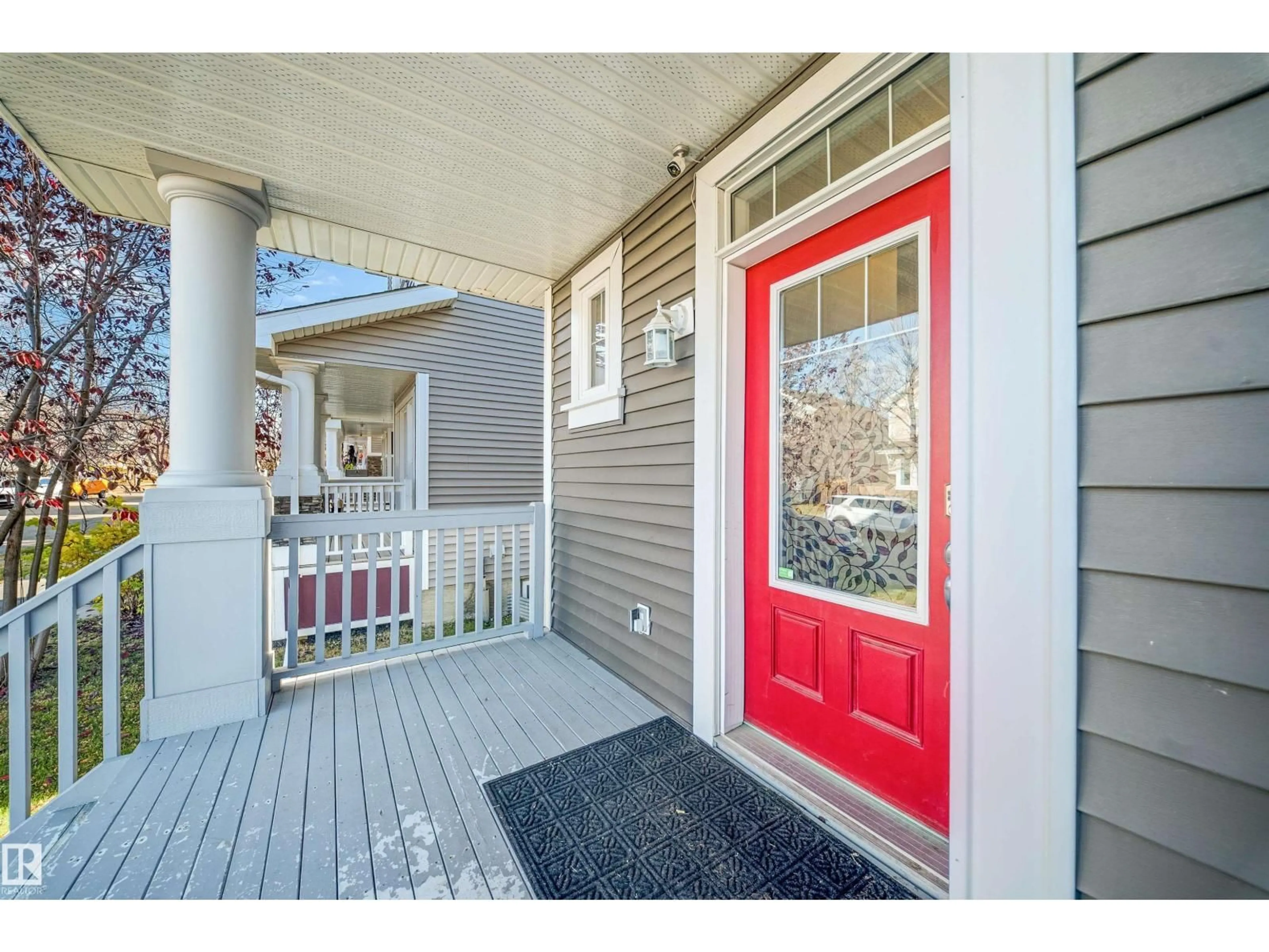 Indoor entryway for SW - 7043 22 AV, Edmonton Alberta T6X0T8