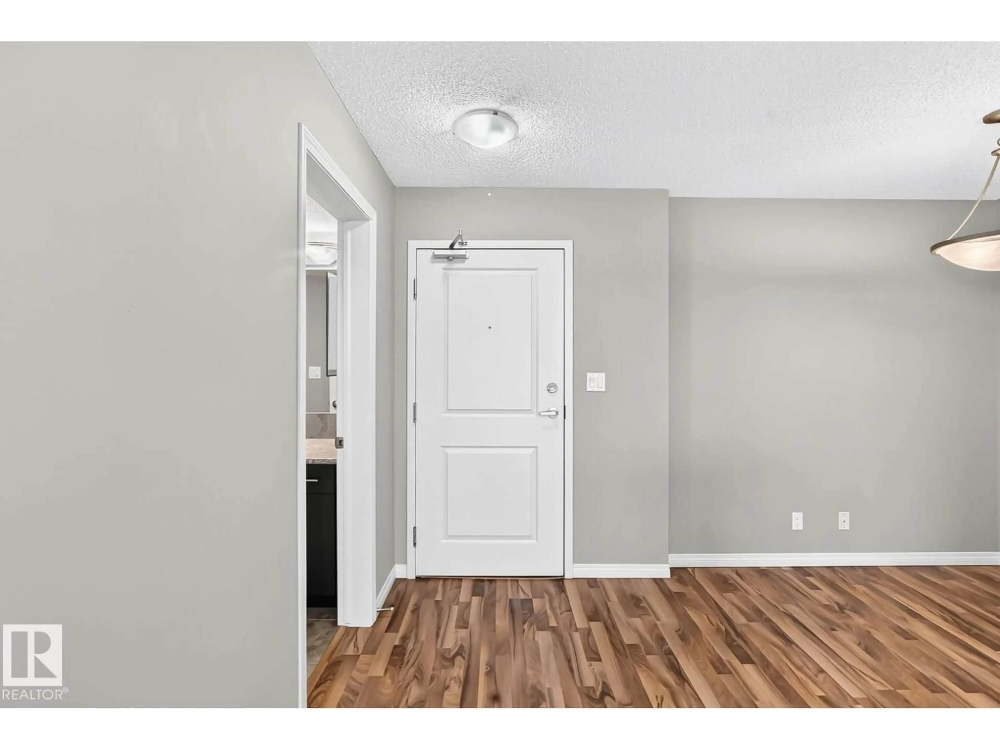 Indoor entryway for #307 - 105 AMBLESIDE DR, Edmonton Alberta T6W0J4