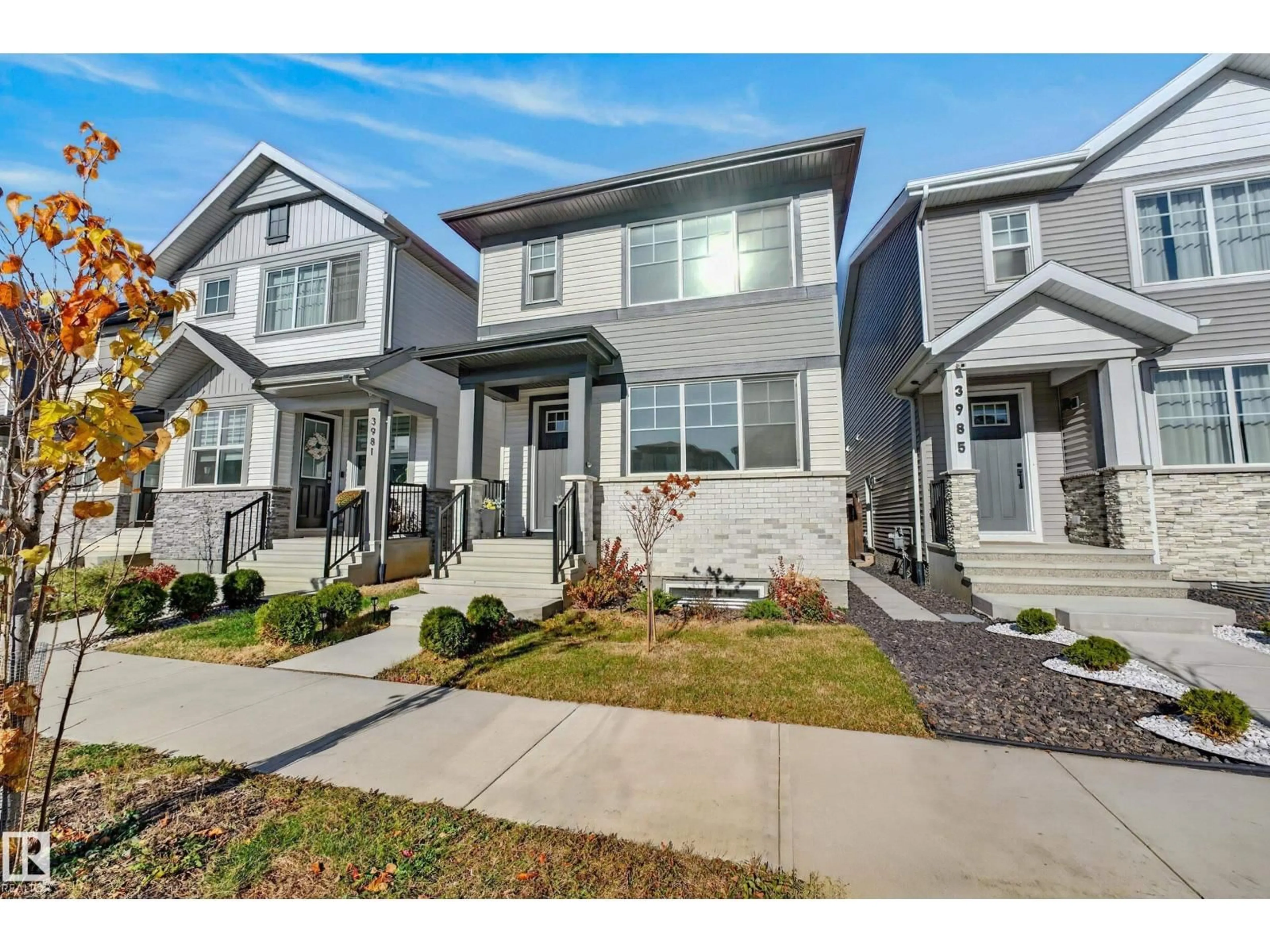 Home with vinyl exterior material, street for 3983 WREN LOOP, Edmonton Alberta T5S0S9