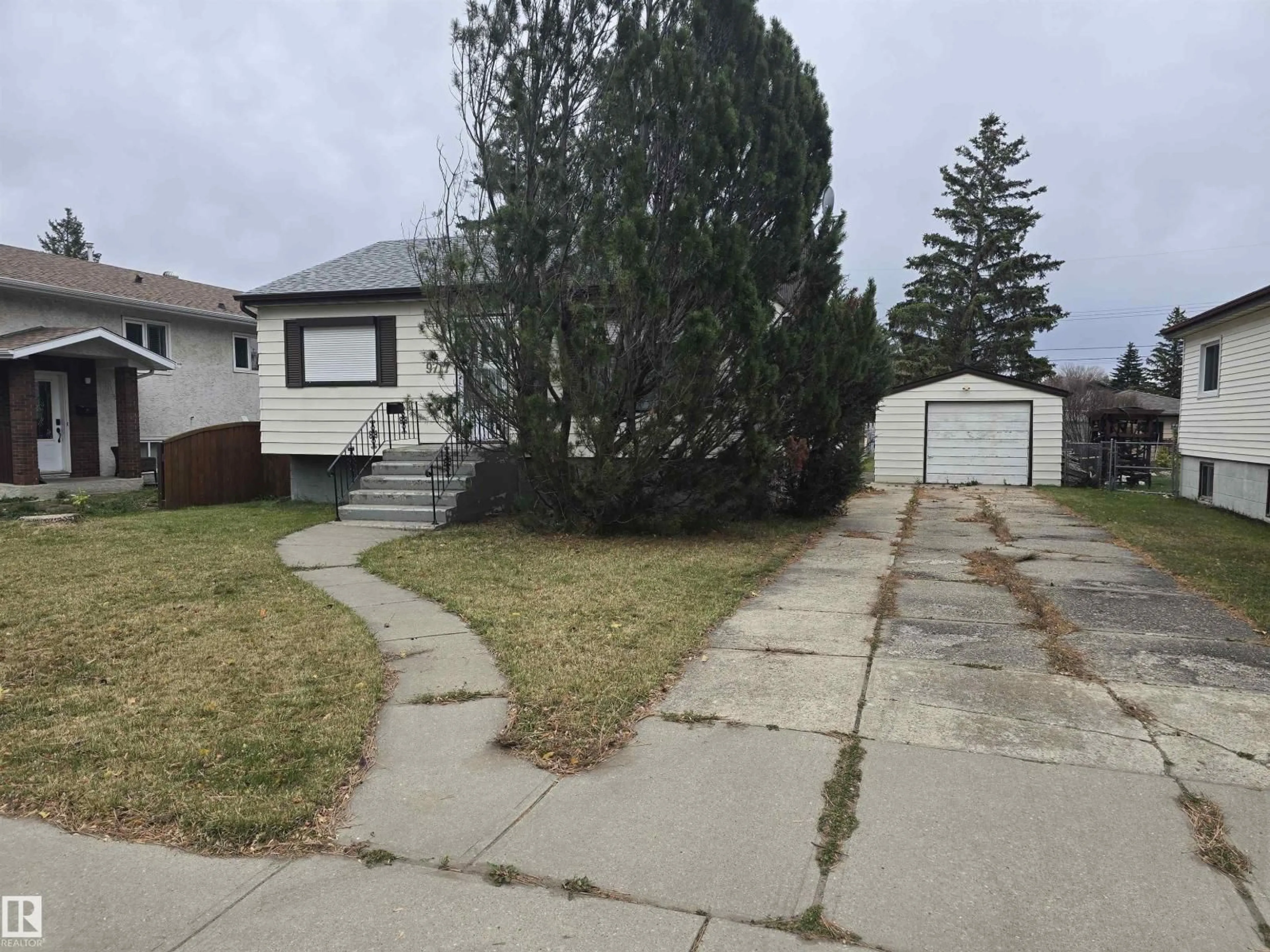A pic from outside/outdoor area/front of a property/back of a property/a pic from drone, street for NW - 9717 162 ST, Edmonton Alberta T5P3L1