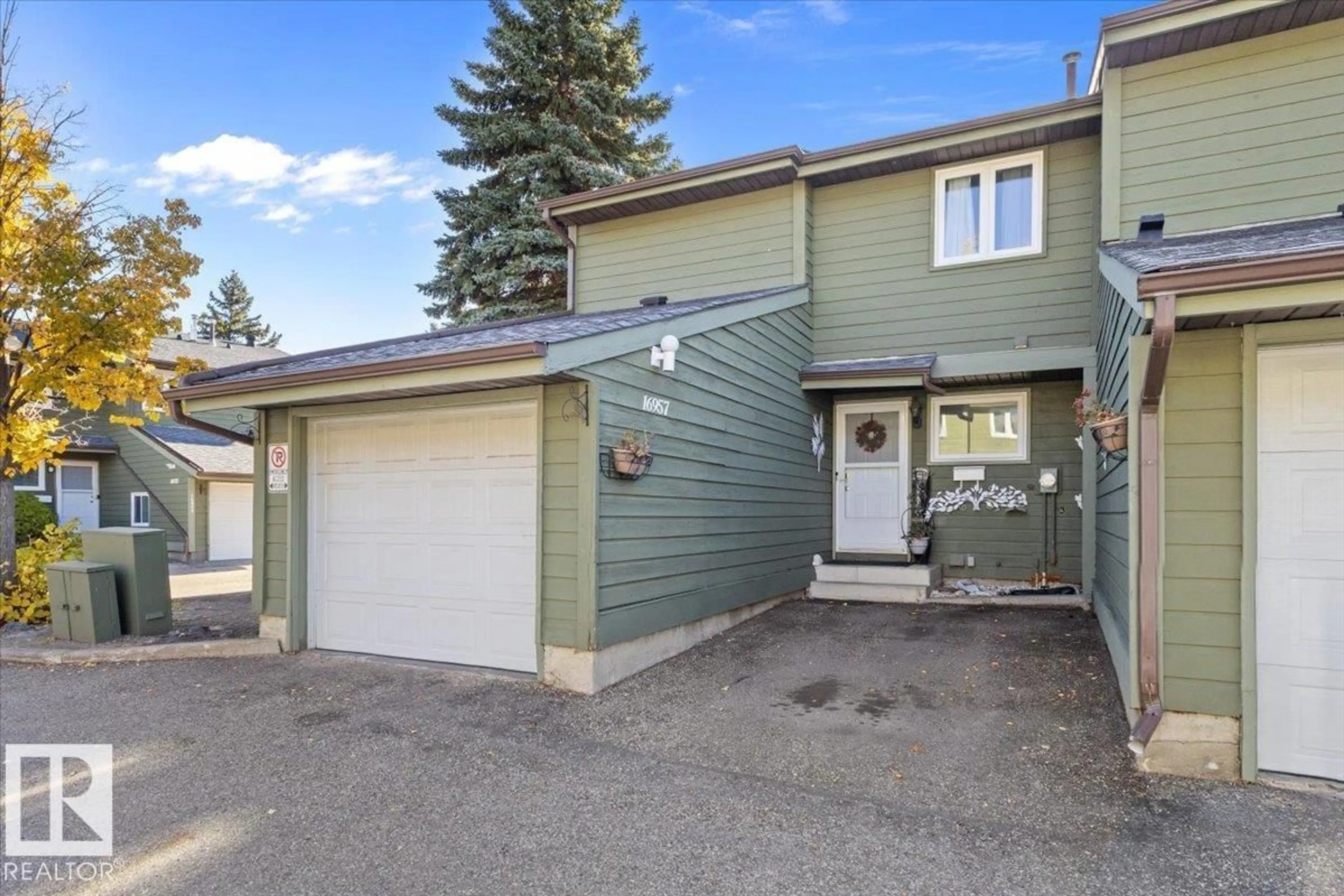 Unknown for NW - 16957 95 ST, Edmonton Alberta T5Z1Z4
