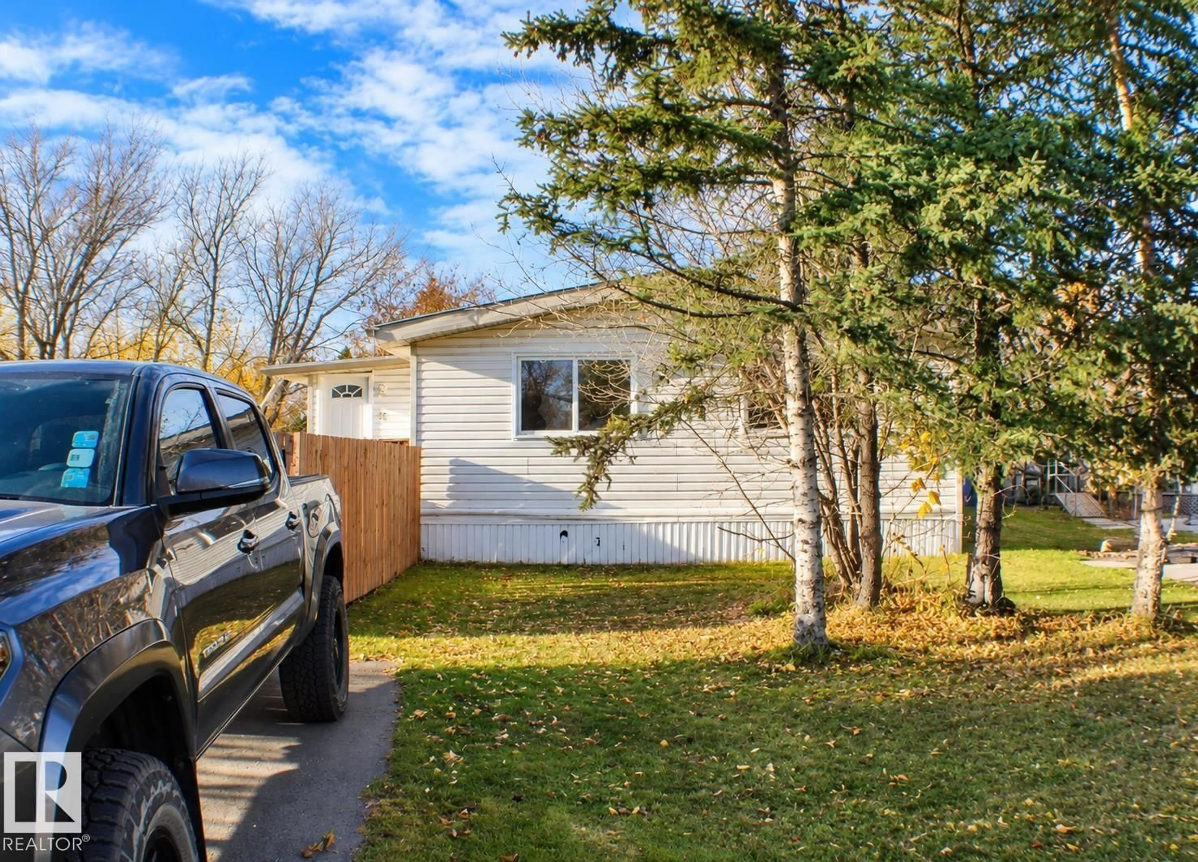 Unknown for 11 WILLOW PARK ESTATE, Leduc Alberta T9E5P9