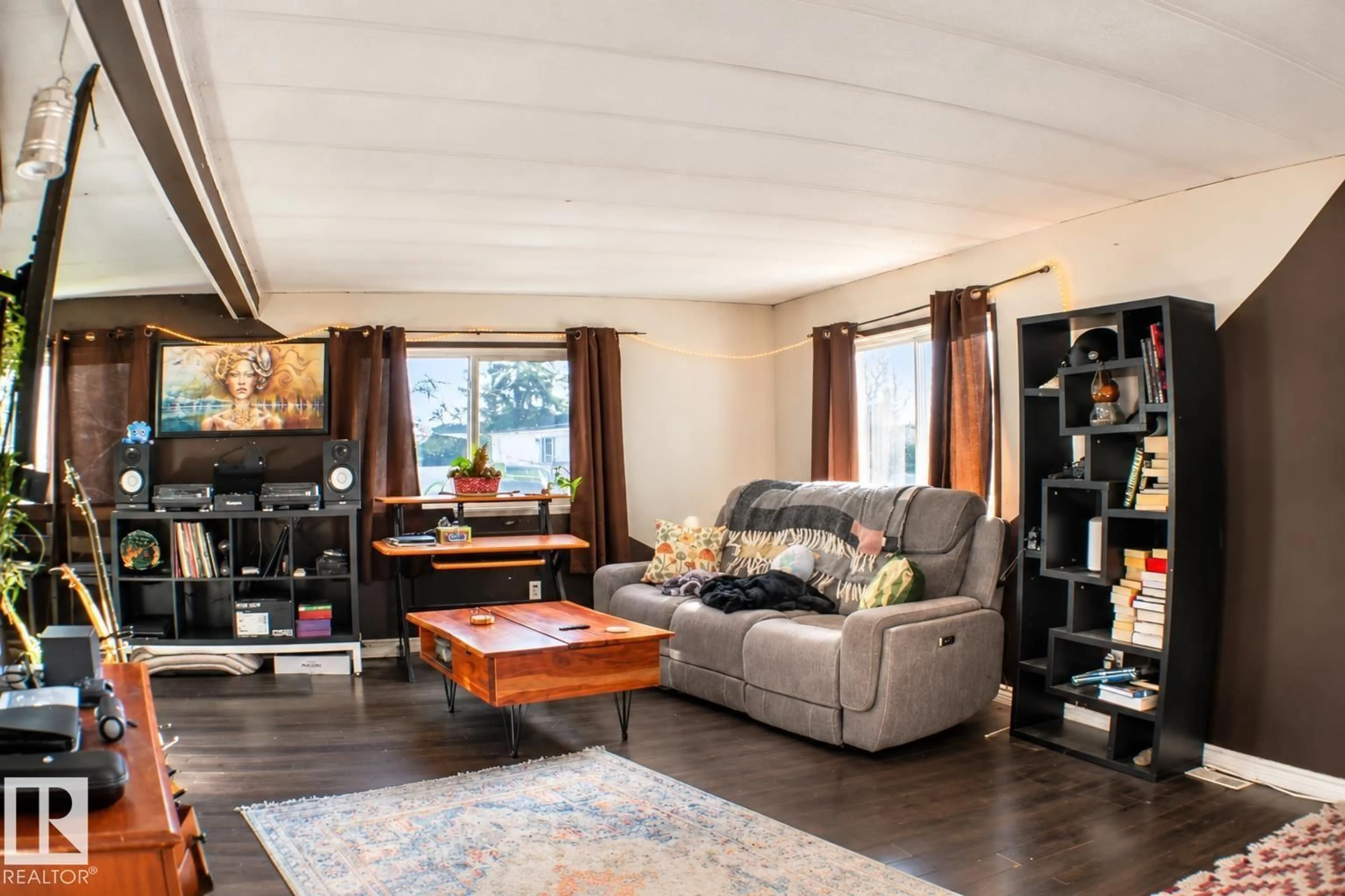 Living room with furniture, wood/laminate floor for 11 WILLOW PARK ESTATE, Leduc Alberta T9E5P9