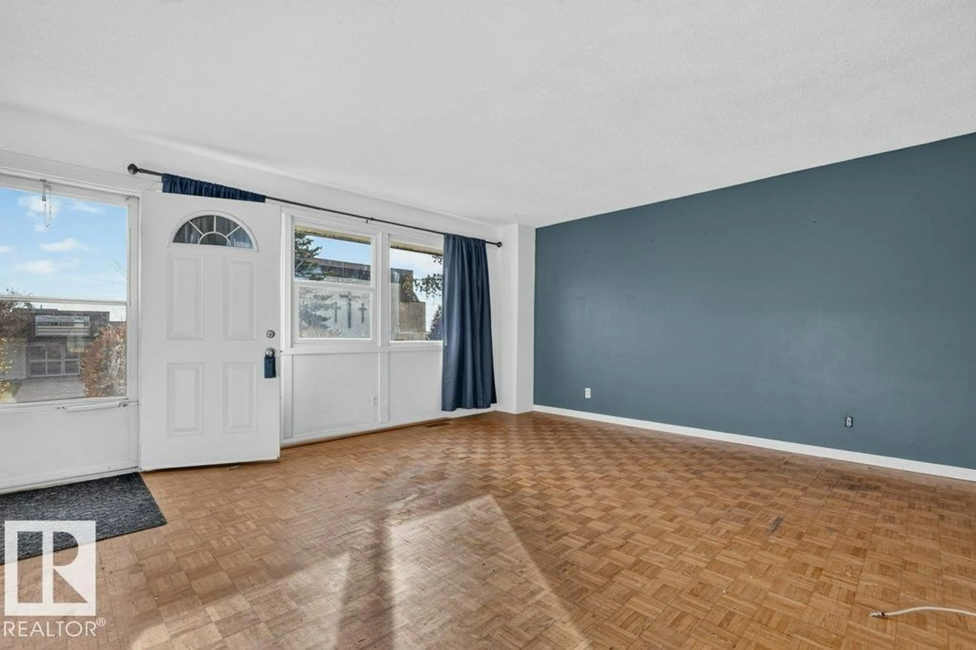 A pic of a room for 123 VILLAGE ON THE GR NW, Edmonton Alberta T5A1H2