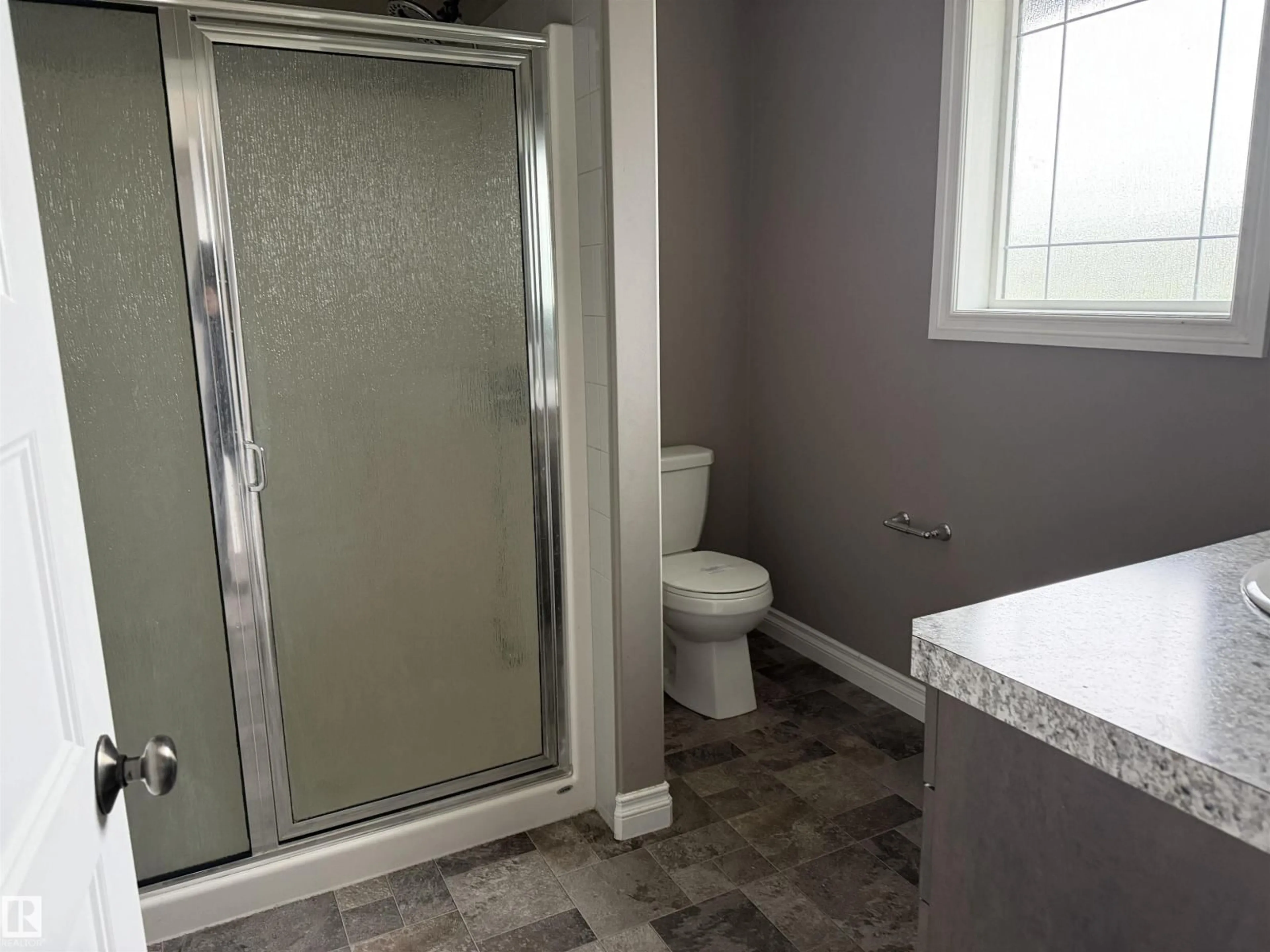 Standard bathroom, ceramic/tile floor for 4038 56 AV, Wetaskiwin Alberta T9A1X6