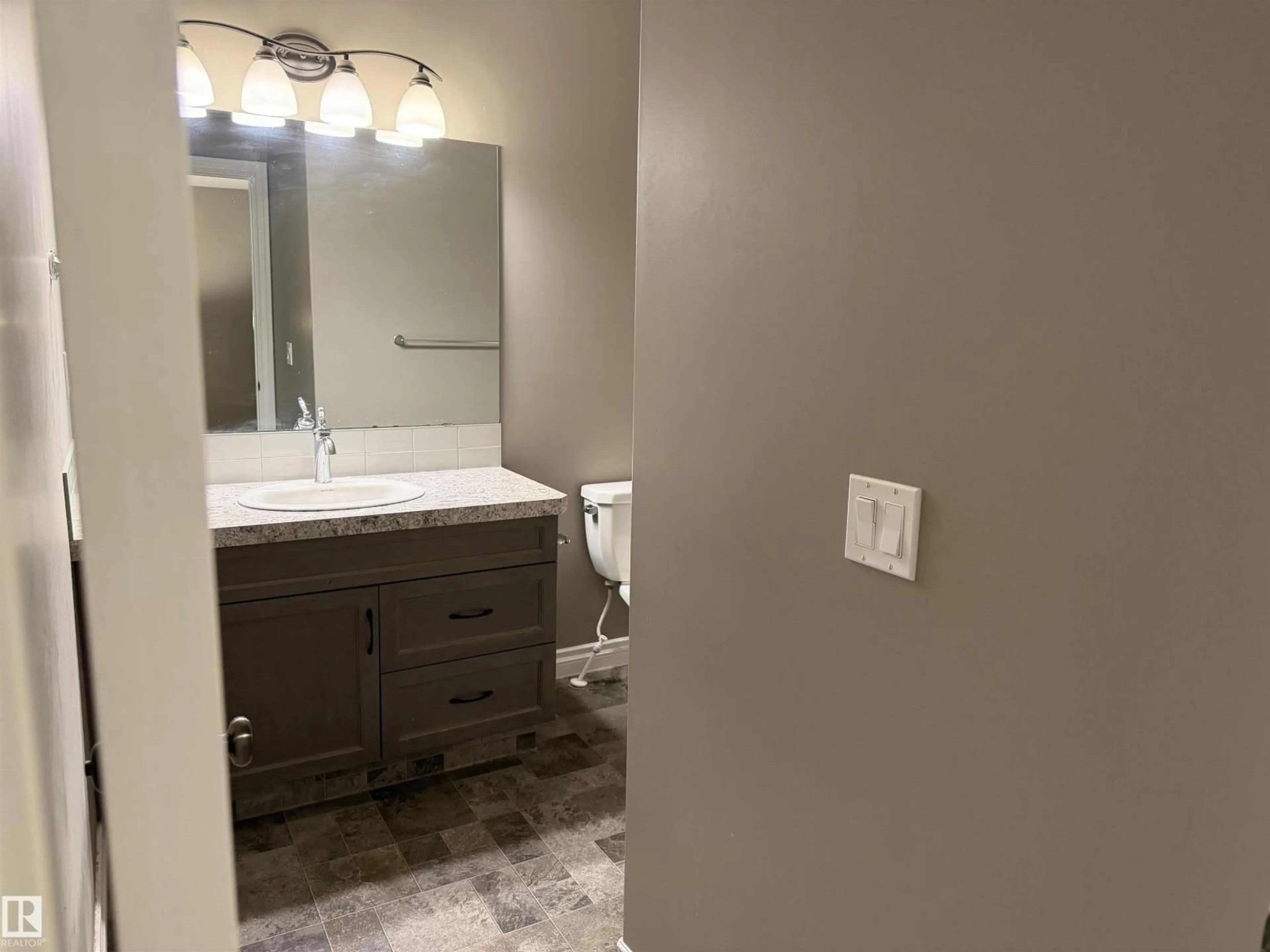 A pic of a room for 4038 56 AV, Wetaskiwin Alberta T9A1X6