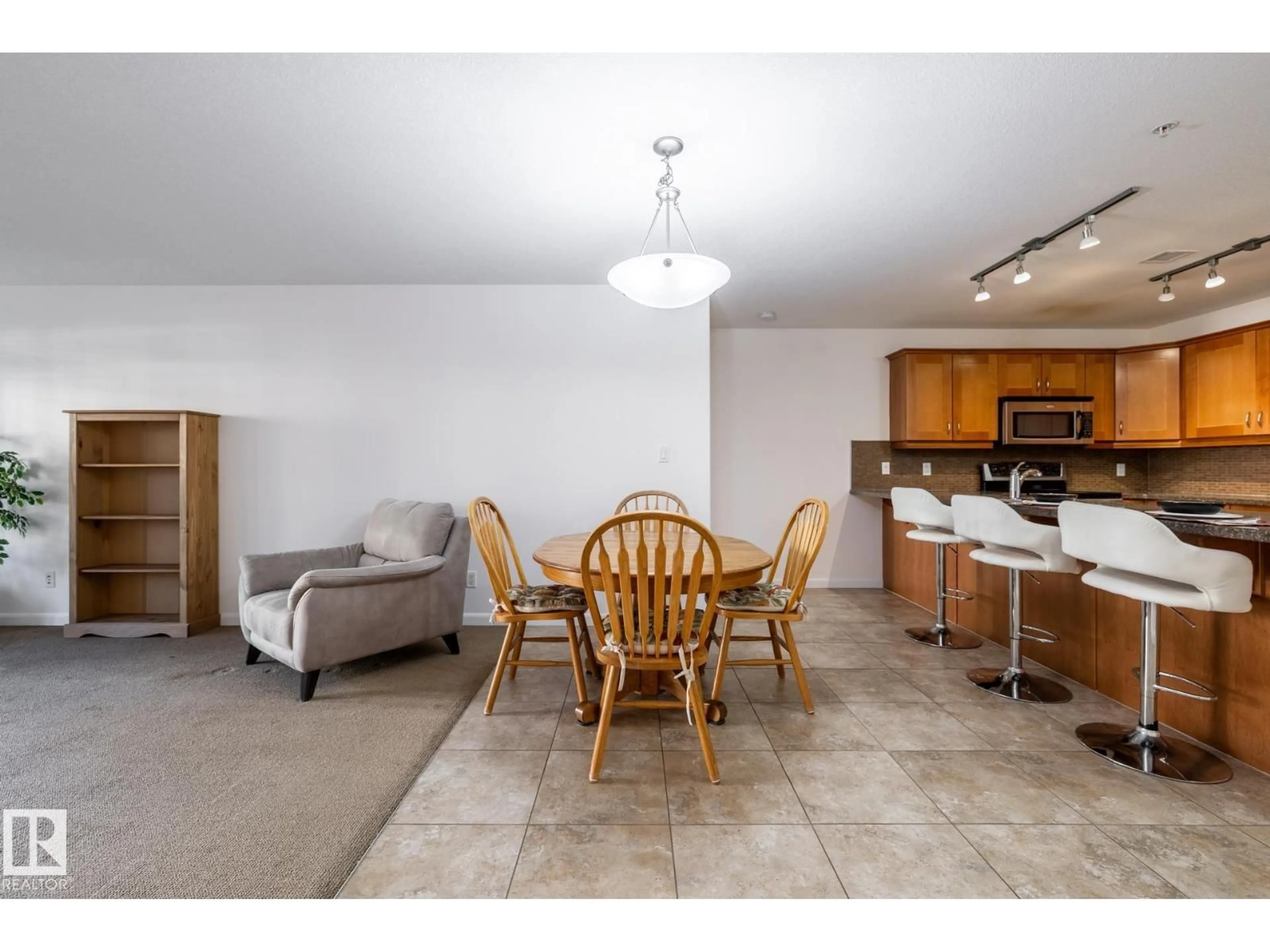 Unknown for 207 - 400 PALISADES WY, Sherwood Park Alberta T8H0H4