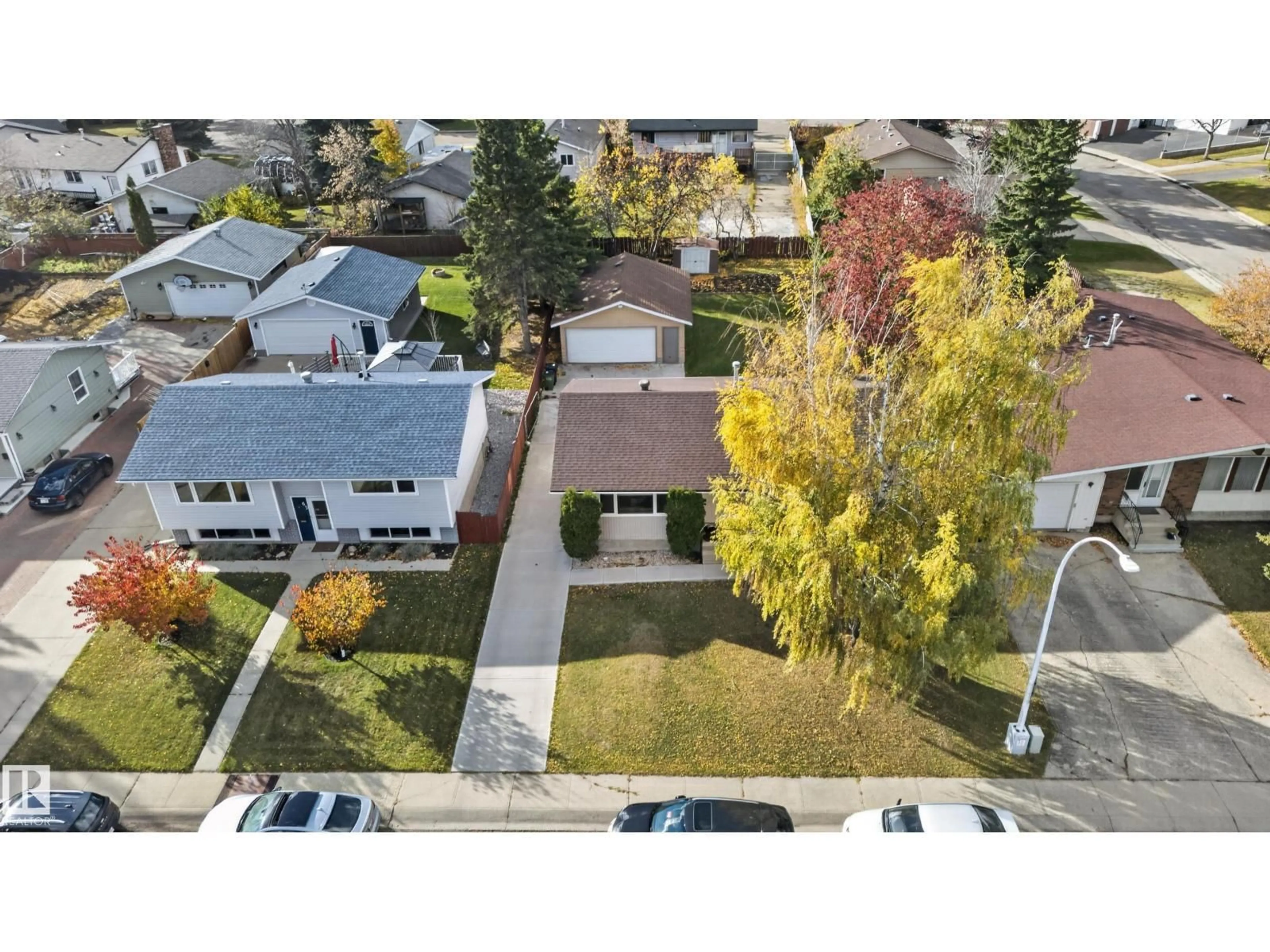 A pic from outside/outdoor area/front of a property/back of a property/a pic from drone, street for 67 HENRY AV, Edmonton Alberta T5A2X6