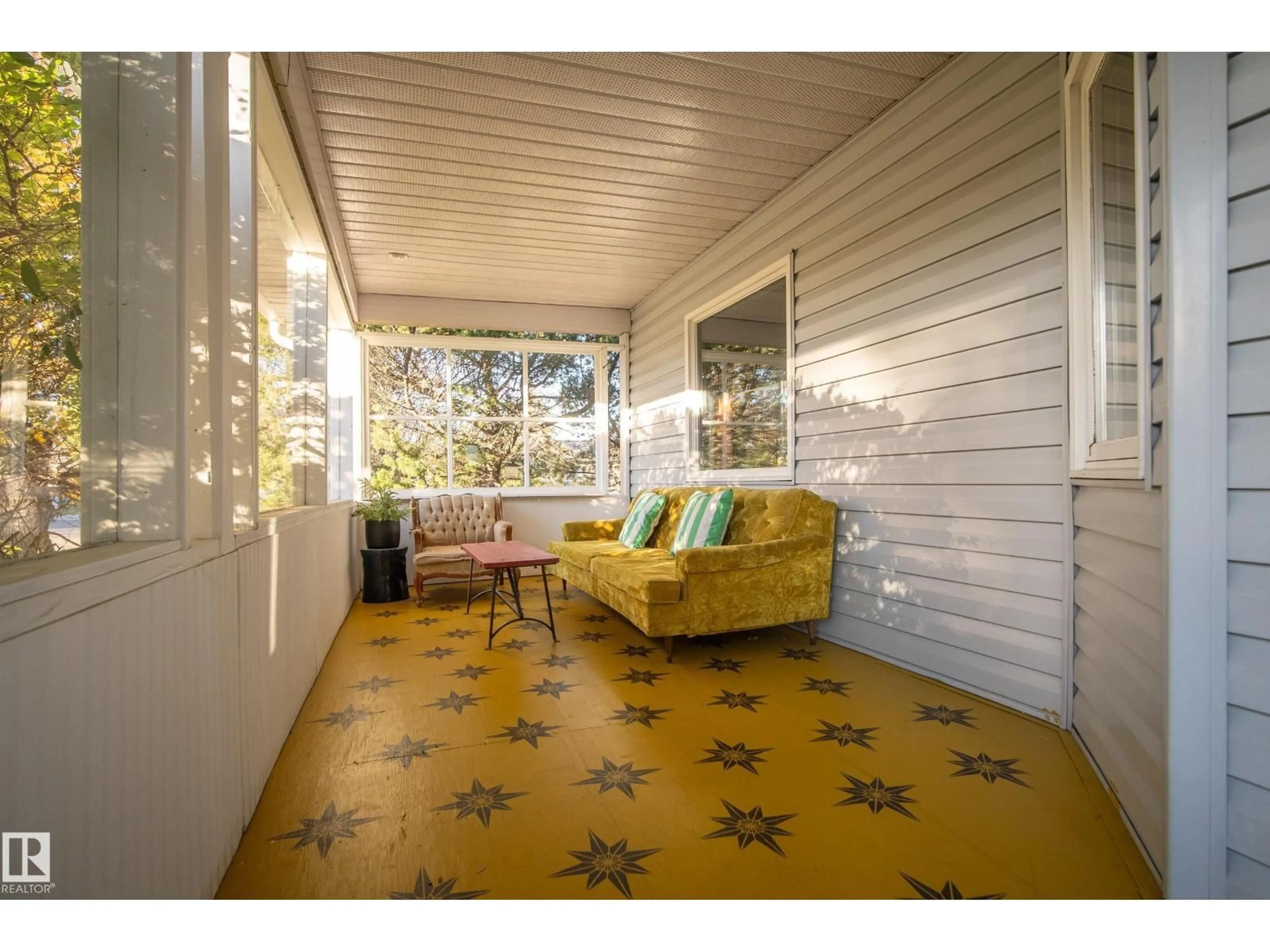 Patio, street for 7135 81 ST, Edmonton Alberta T6C2T3