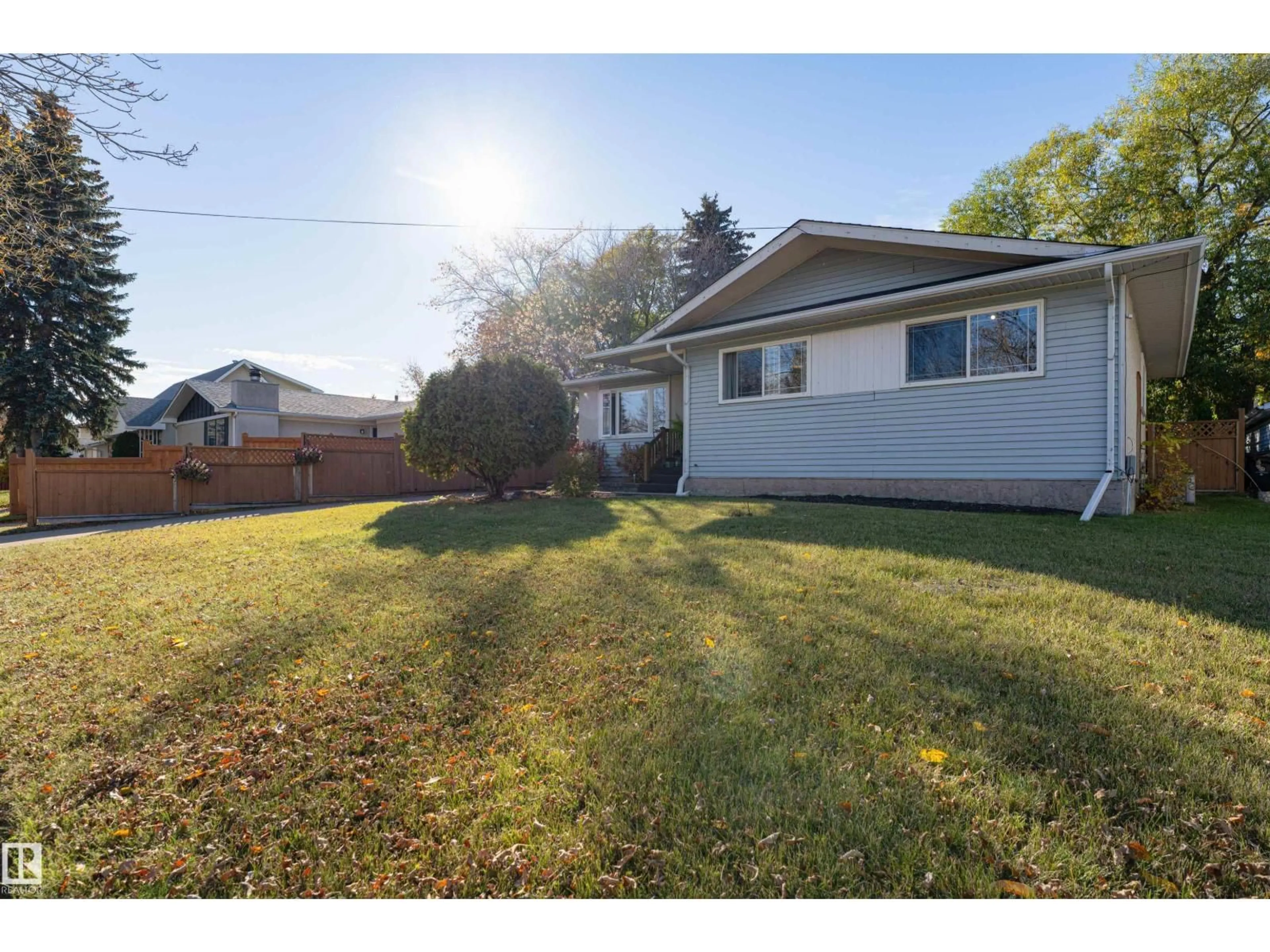 A pic from outside/outdoor area/front of a property/back of a property/a pic from drone, street for 9108 97 ST, Fort Saskatchewan Alberta T8L1S7