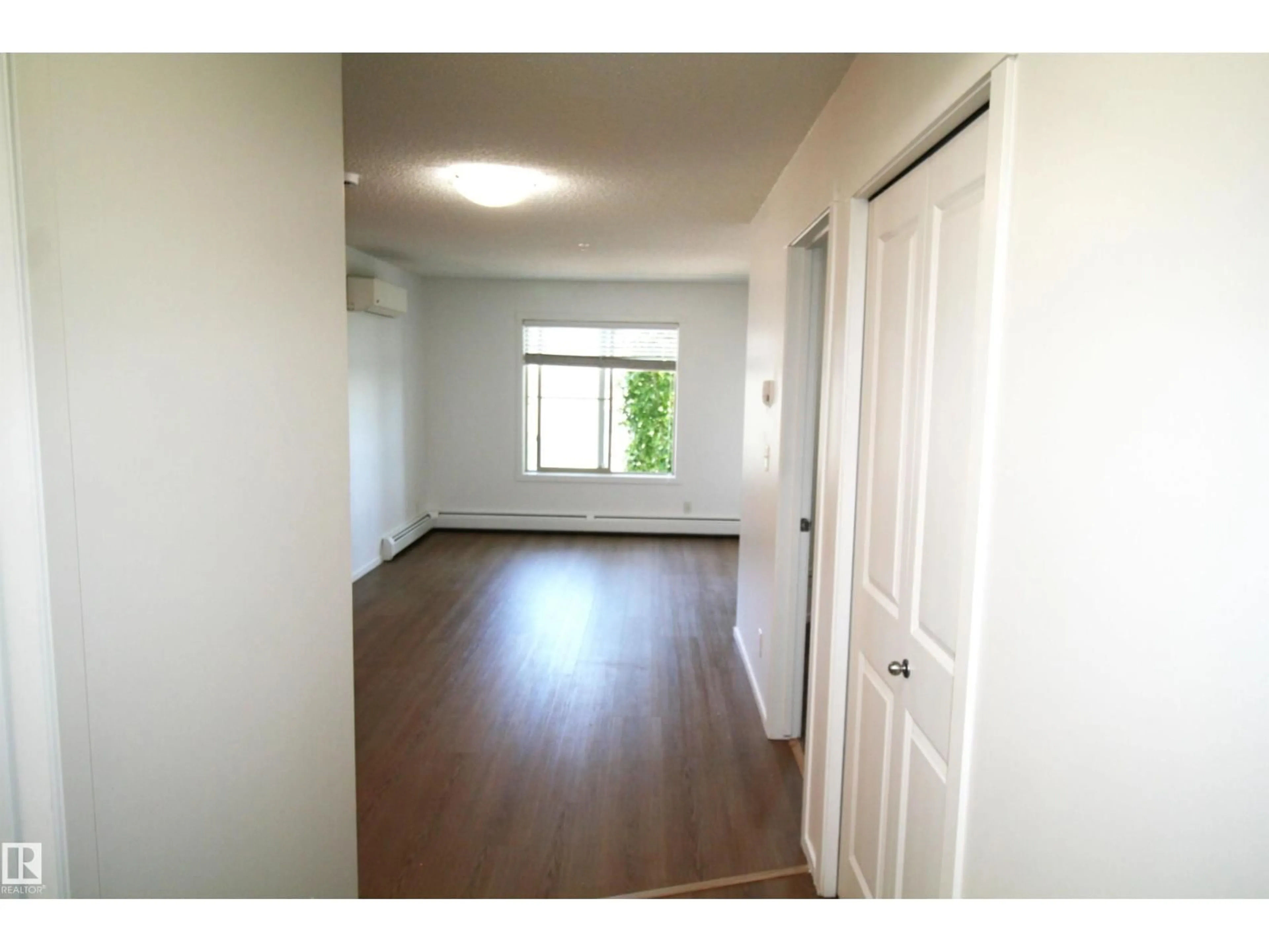 A pic of a room for 5810 - 316 MULLEN PL, Edmonton Alberta T6R0W3