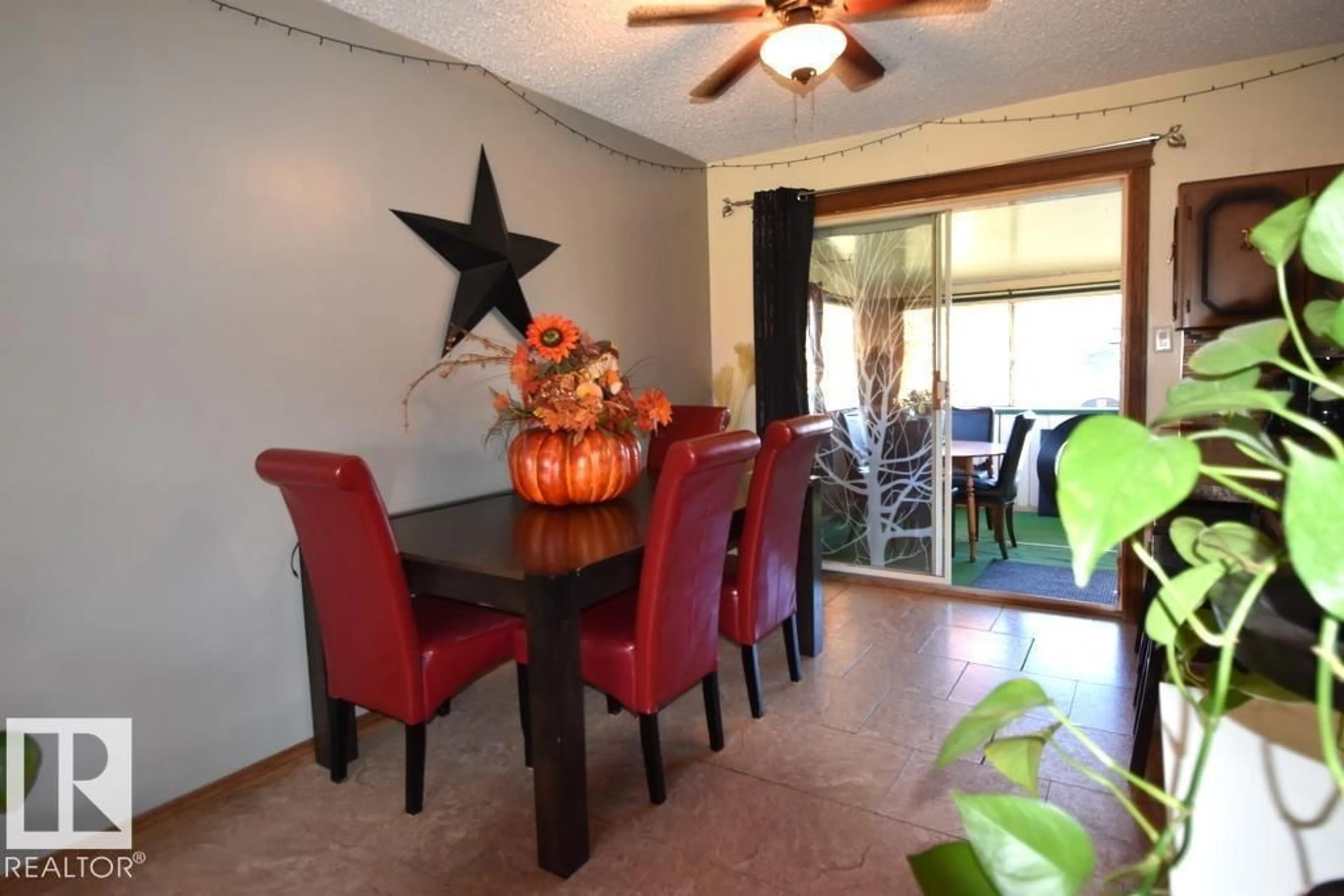 Dining room, unknown for 5302 WILLOW DR, Boyle Alberta T0A0M0
