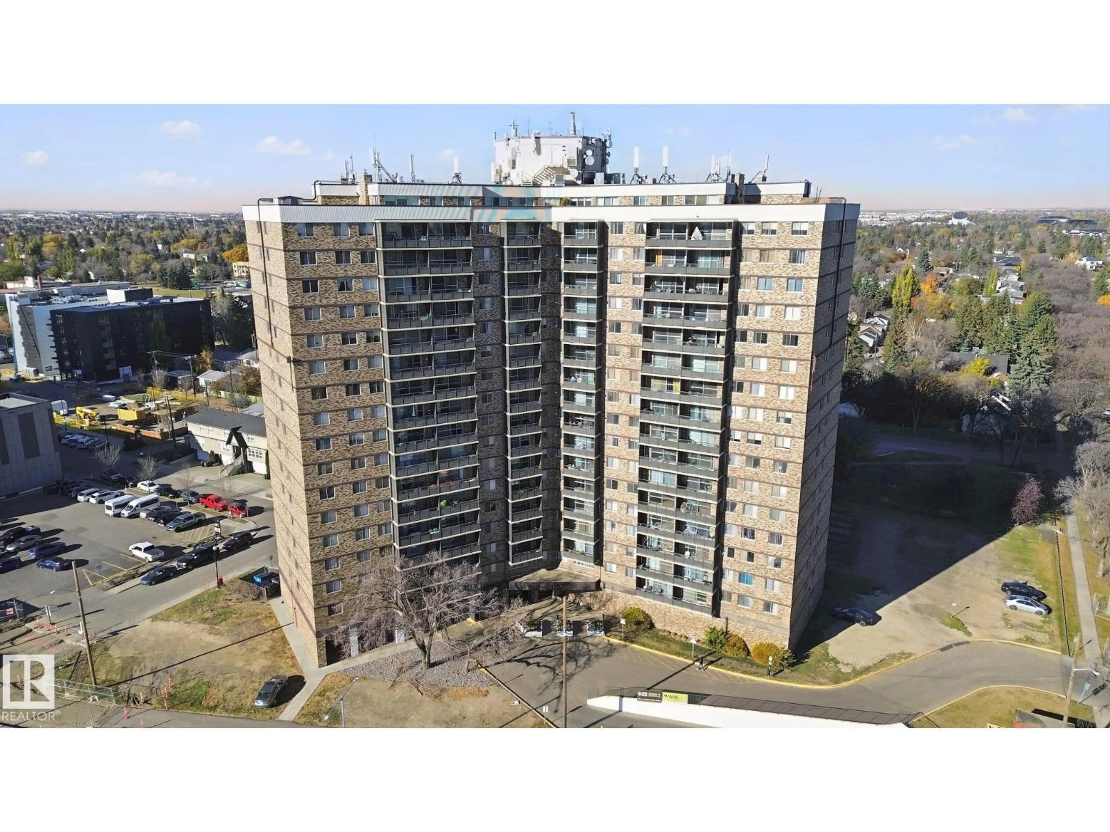 A pic from outside/outdoor area/front of a property/back of a property/a pic from drone, building for 1114 STONY PLAIN RD, Edmonton Alberta T5N3R2