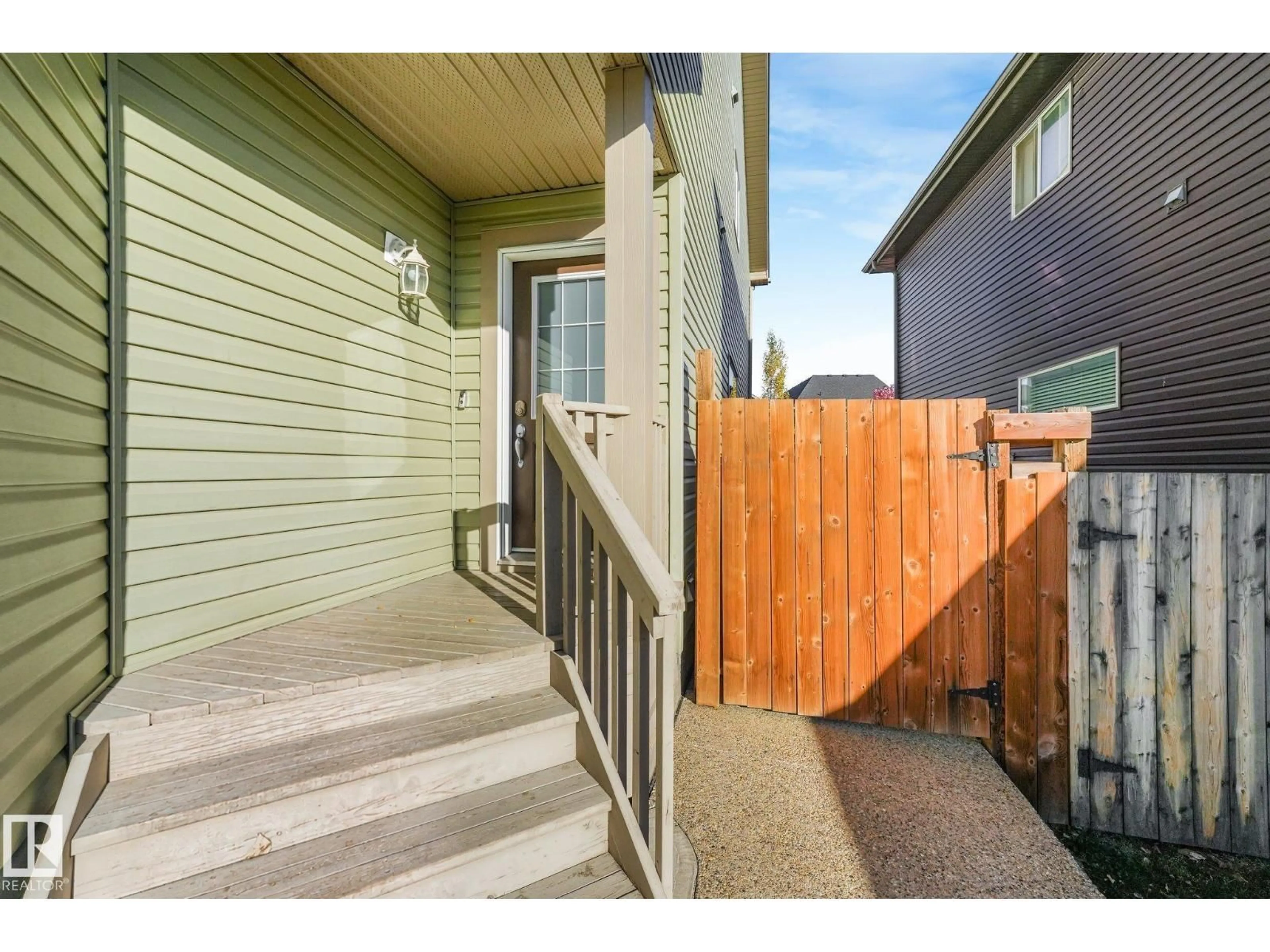 Patio, street for 88 ABBEY RD, Sherwood Park Alberta T8H0Z1
