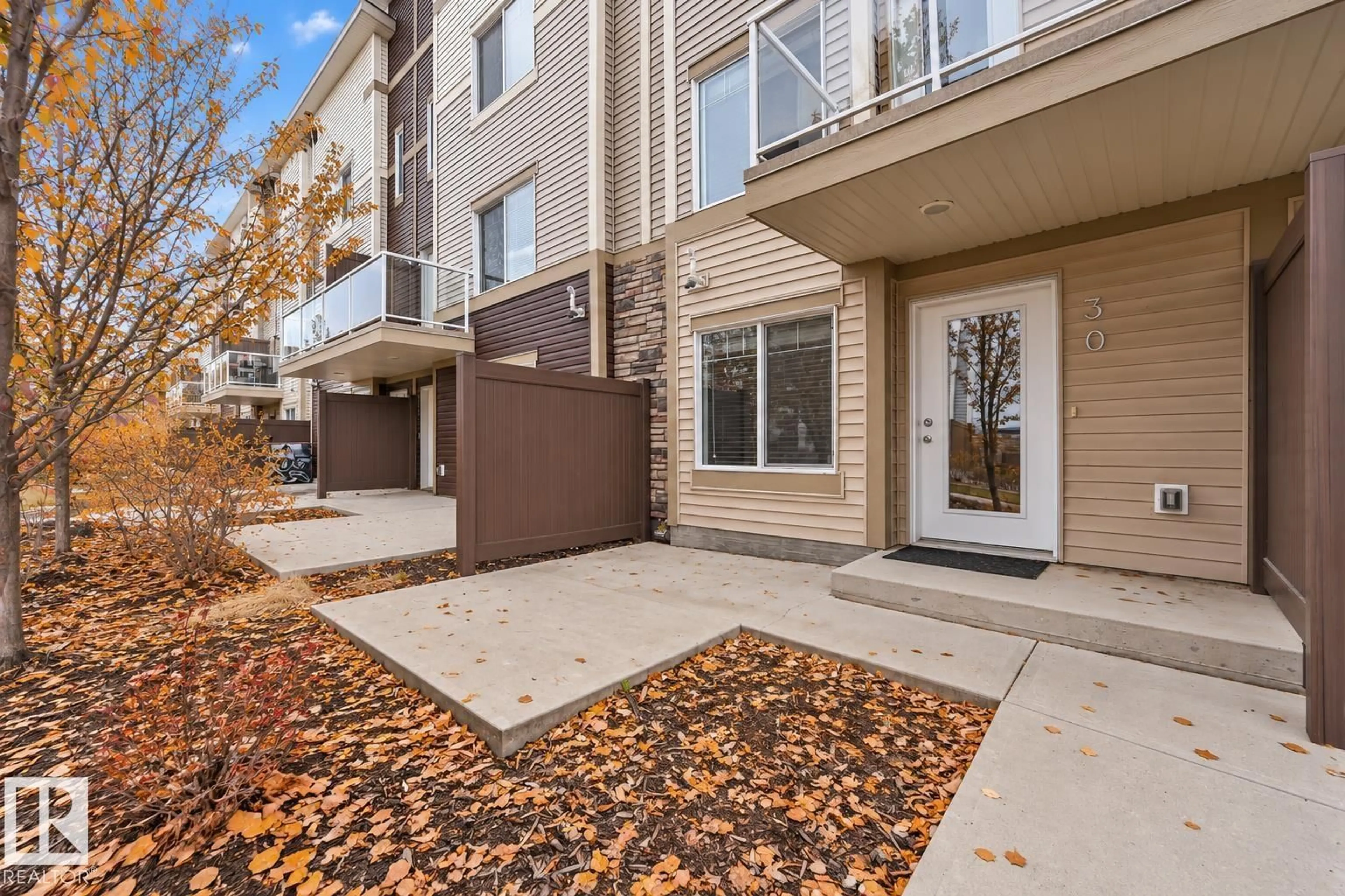 Patio, street for 804 - 30 WELSH DR, Edmonton Alberta T6X1Y8