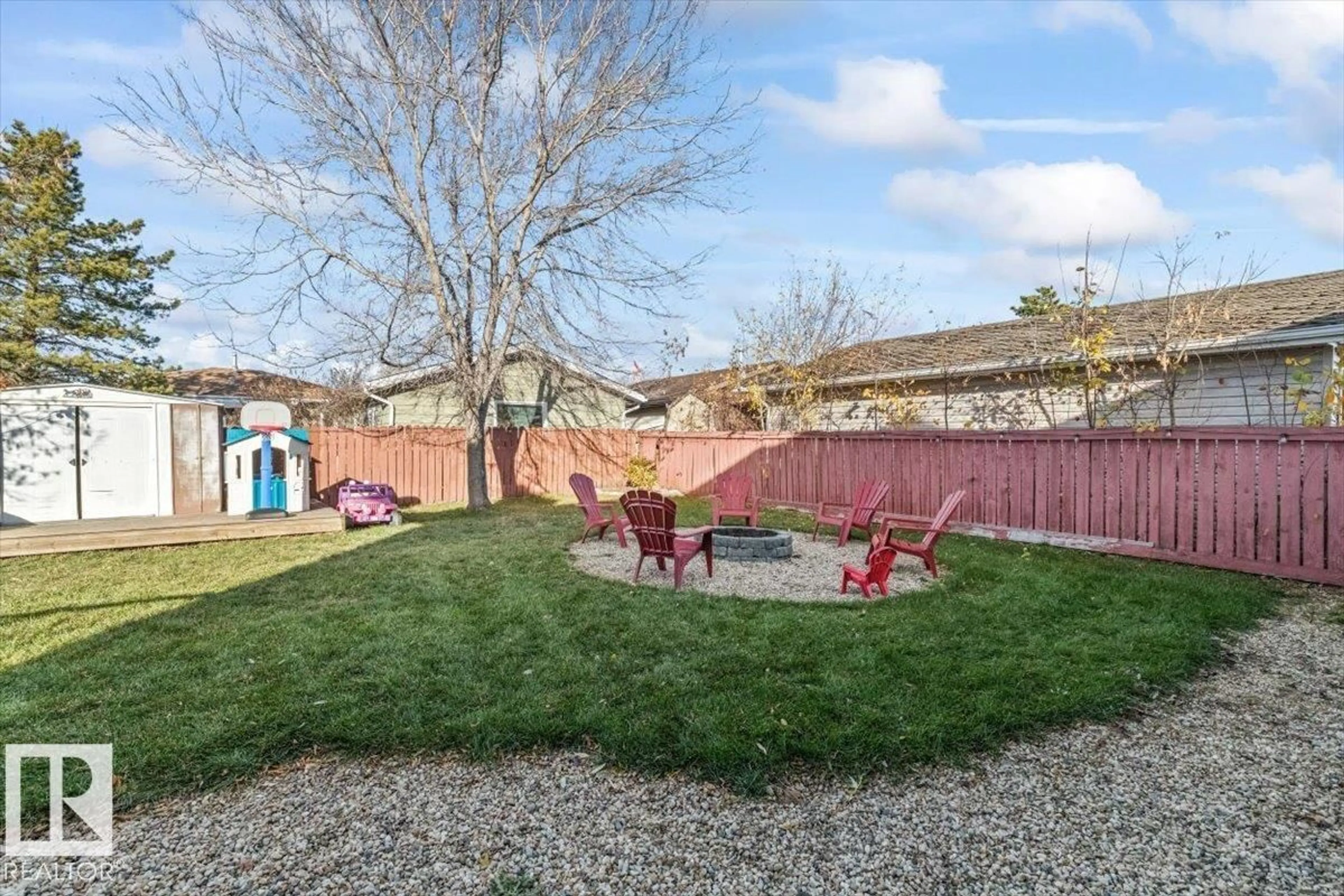 Patio, street for 4310 39 AV, Leduc Alberta T9E4X6