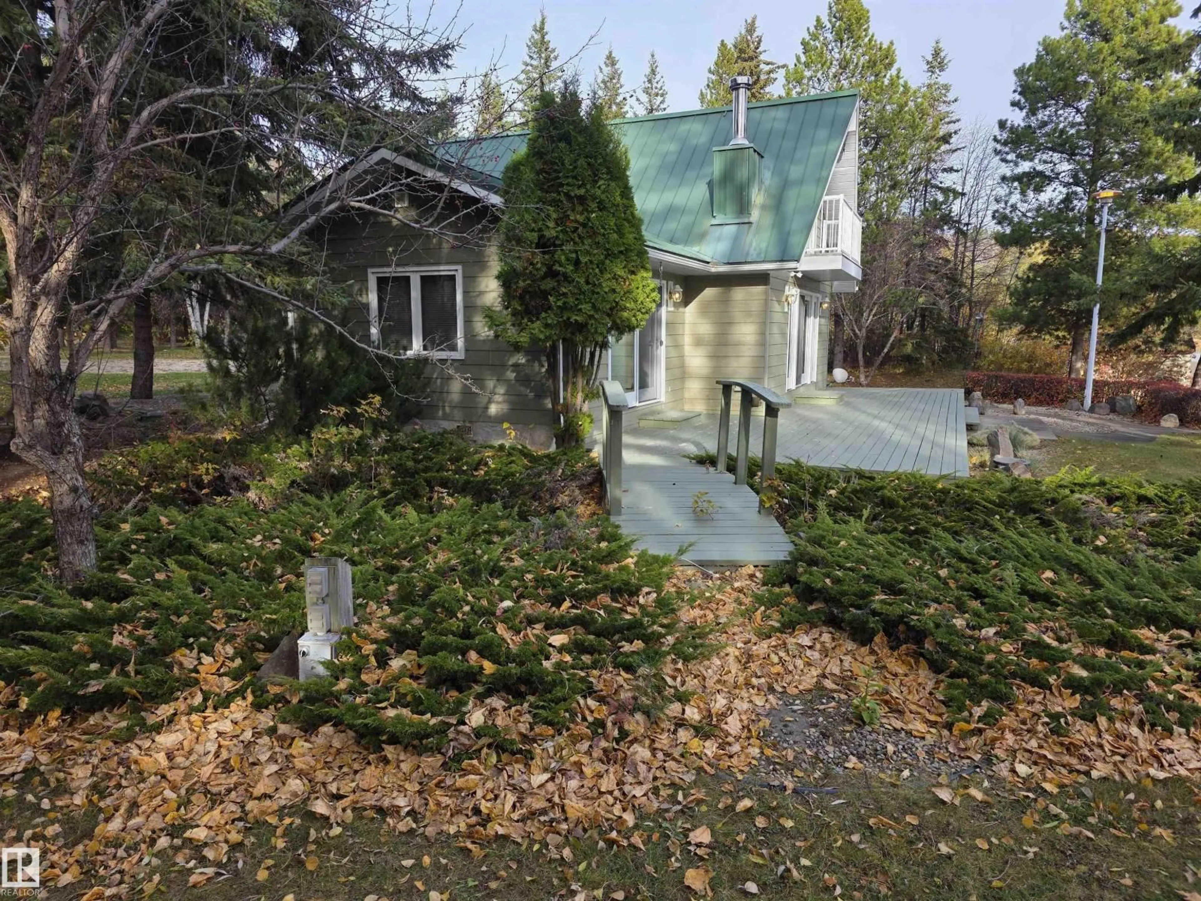 A pic from outside/outdoor area/front of a property/back of a property/a pic from drone, mountain view for 53221A RANGE ROAD 54, Rural Parkland County Alberta T0E0S0