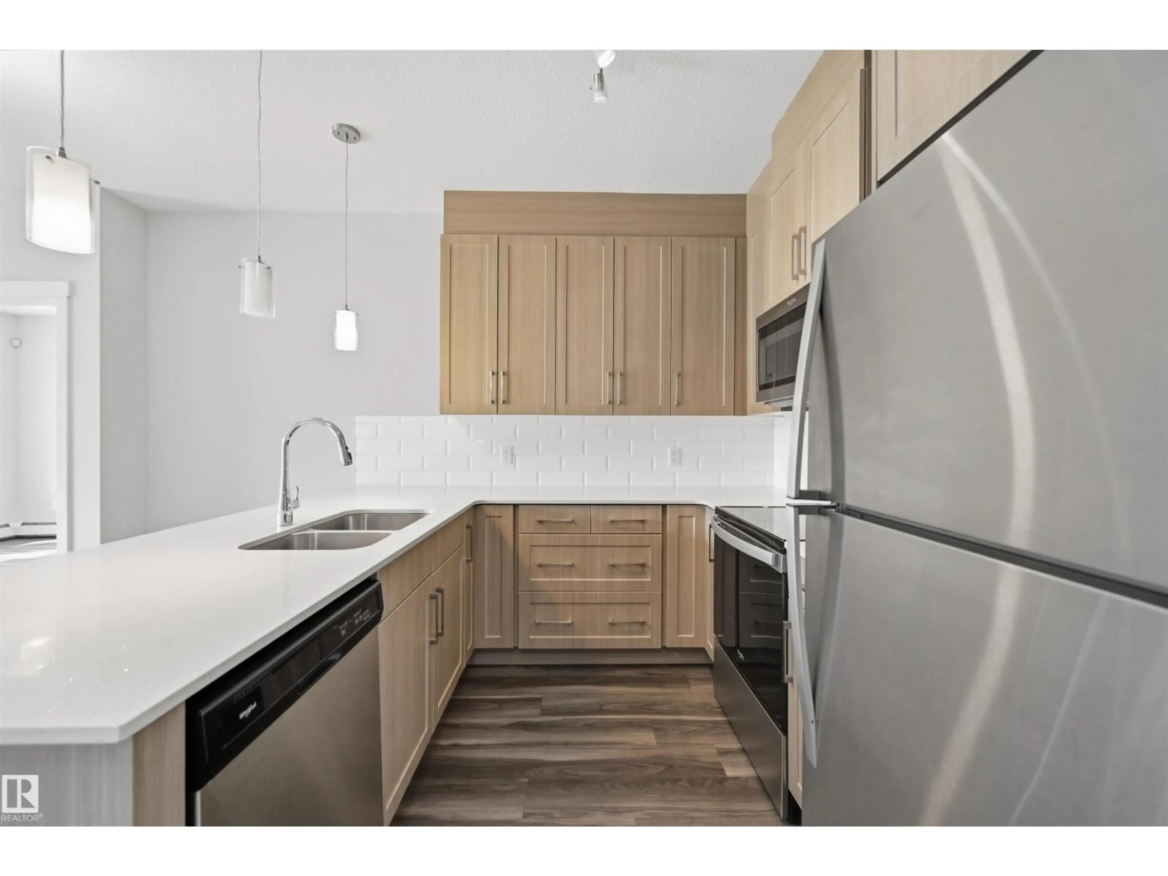 Standard kitchen, unknown for 117 WELSH DR, Edmonton Alberta T6X1Y7