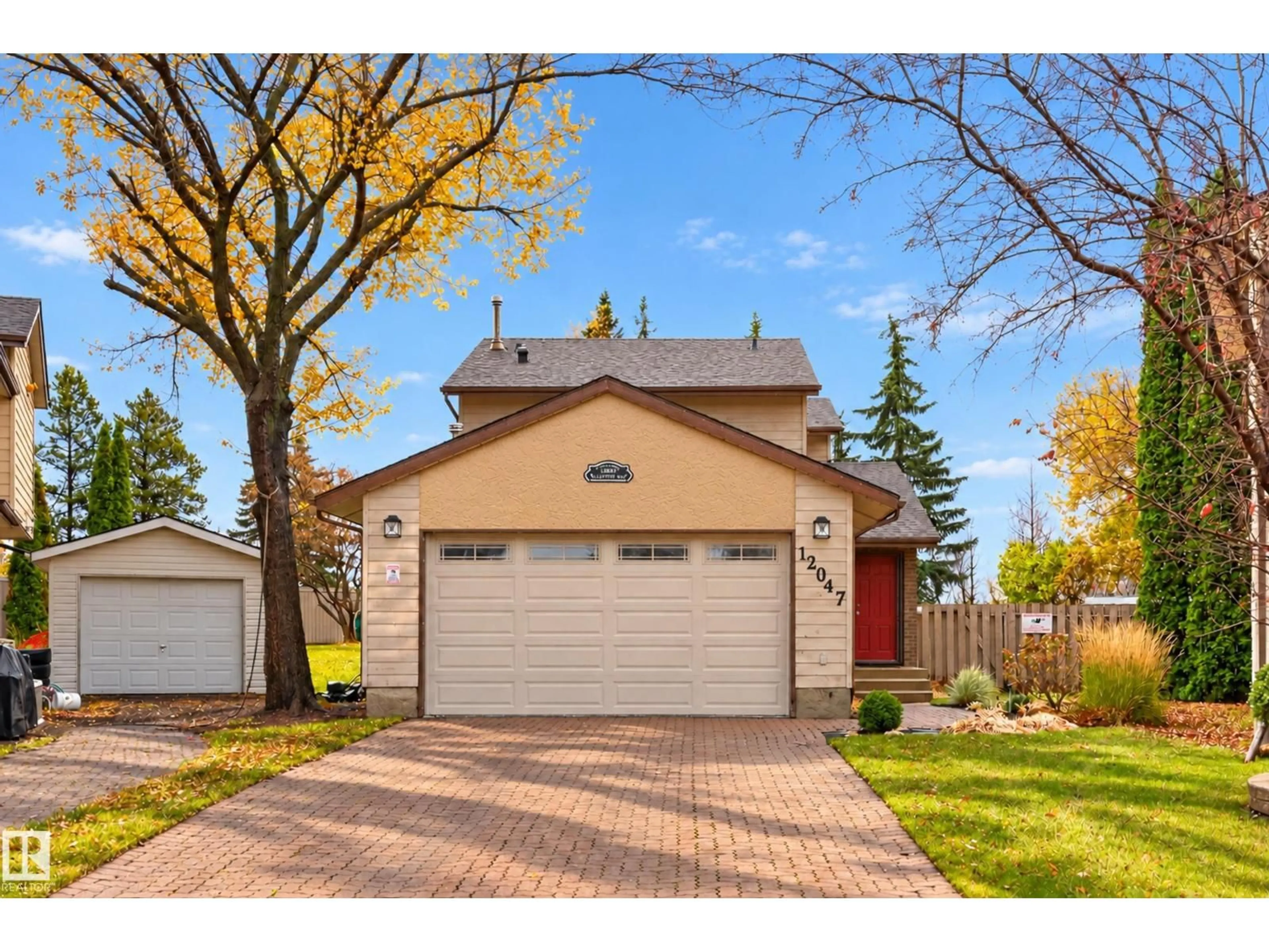 Unknown for 12047 25 AV, Edmonton Alberta T6J4G6