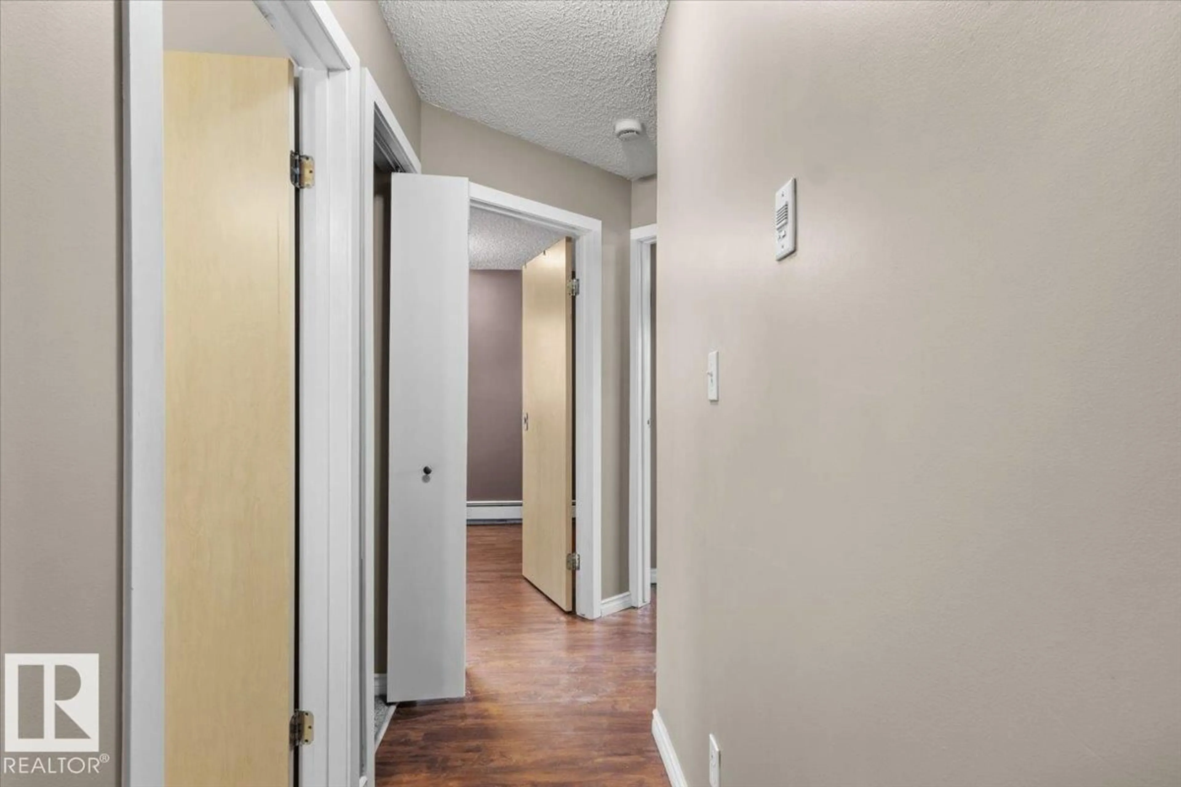 Unknown for #305 - 12710 127 ST NW, Edmonton Alberta T5L1A5