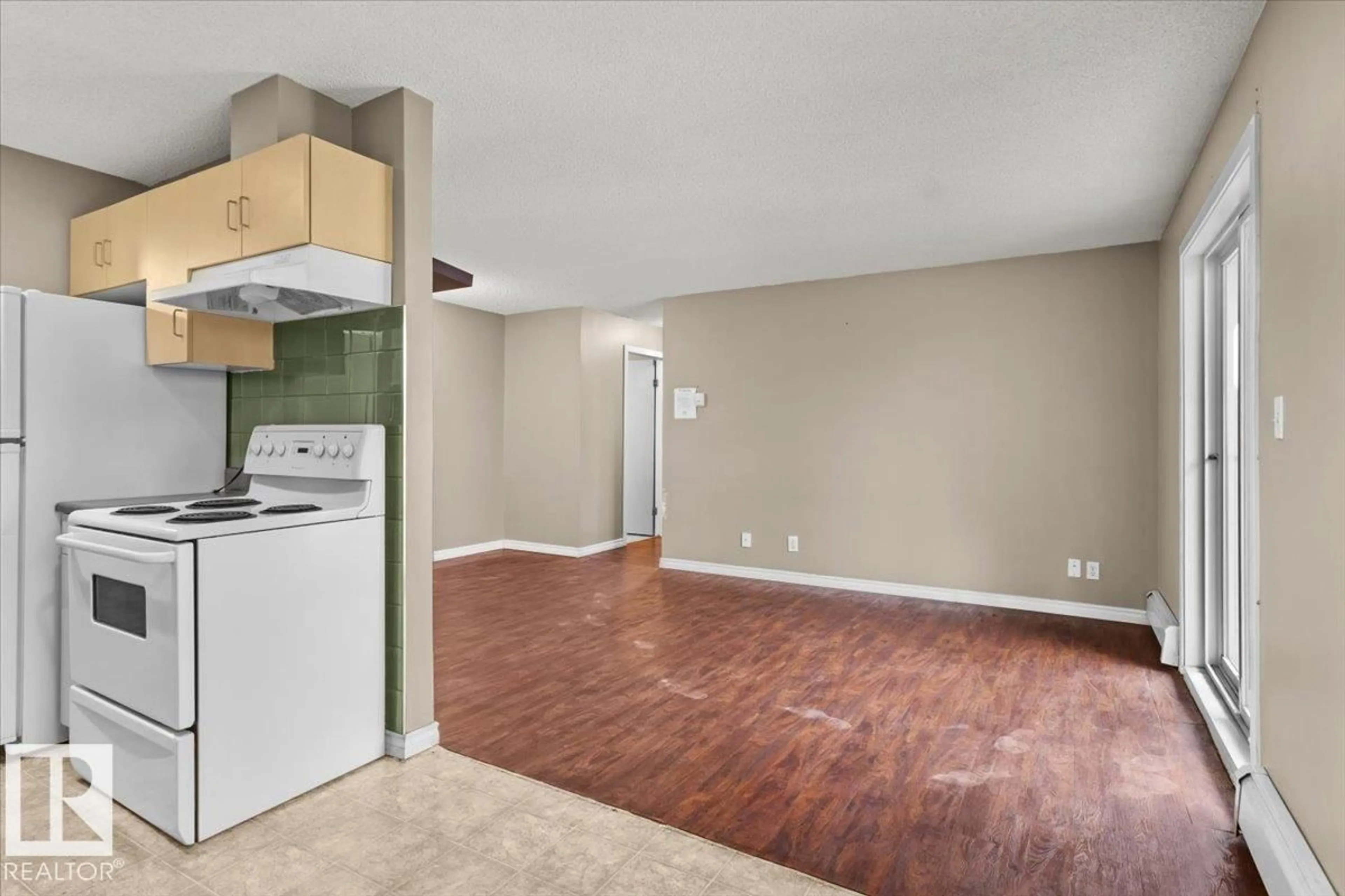 Unknown for #305 - 12710 127 ST NW, Edmonton Alberta T5L1A5