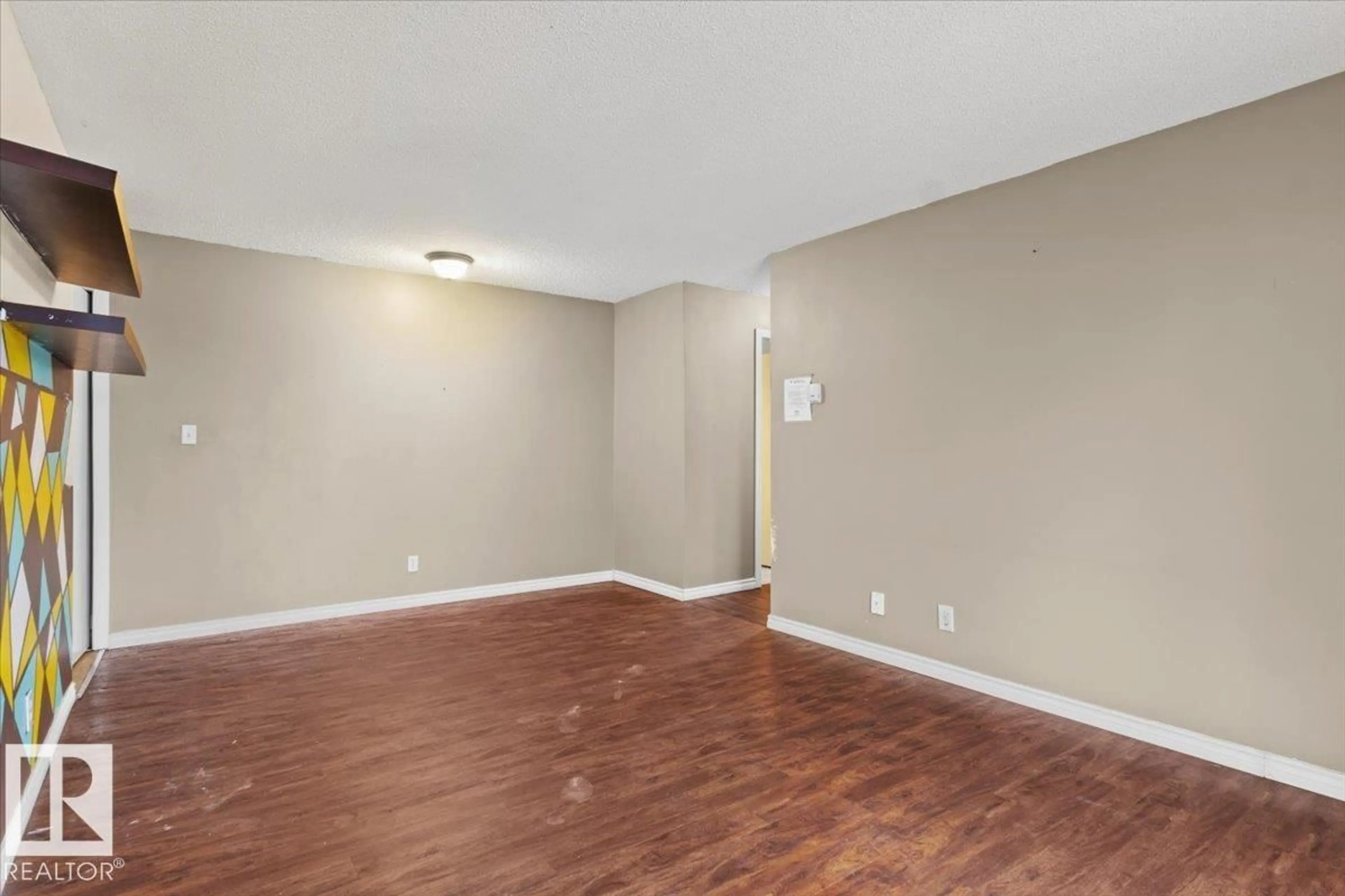 A pic of a room for #305 - 12710 127 ST NW, Edmonton Alberta T5L1A5