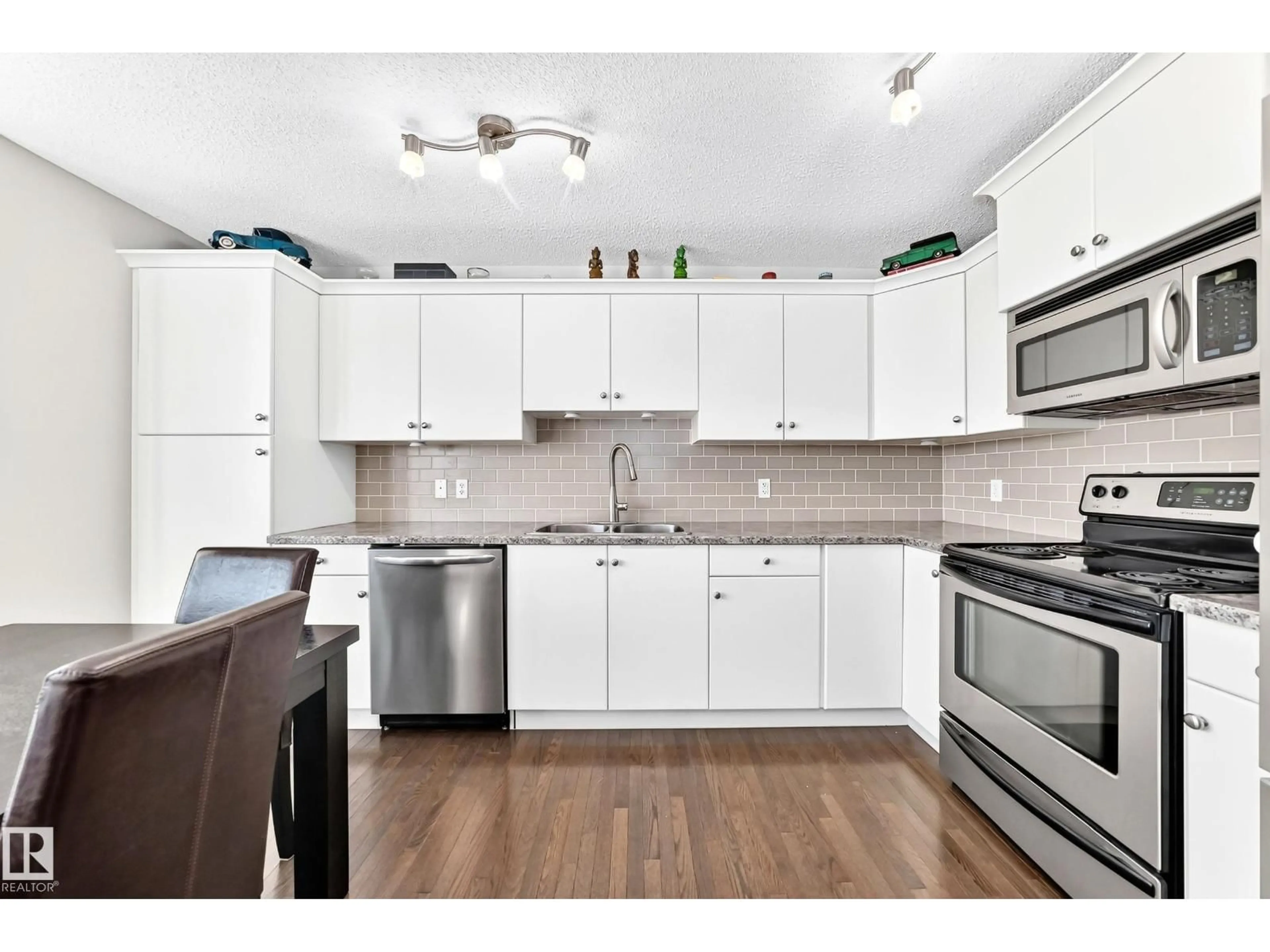 Standard kitchen, unknown for 539 SONGHURST WY, Leduc Alberta T9E4G8