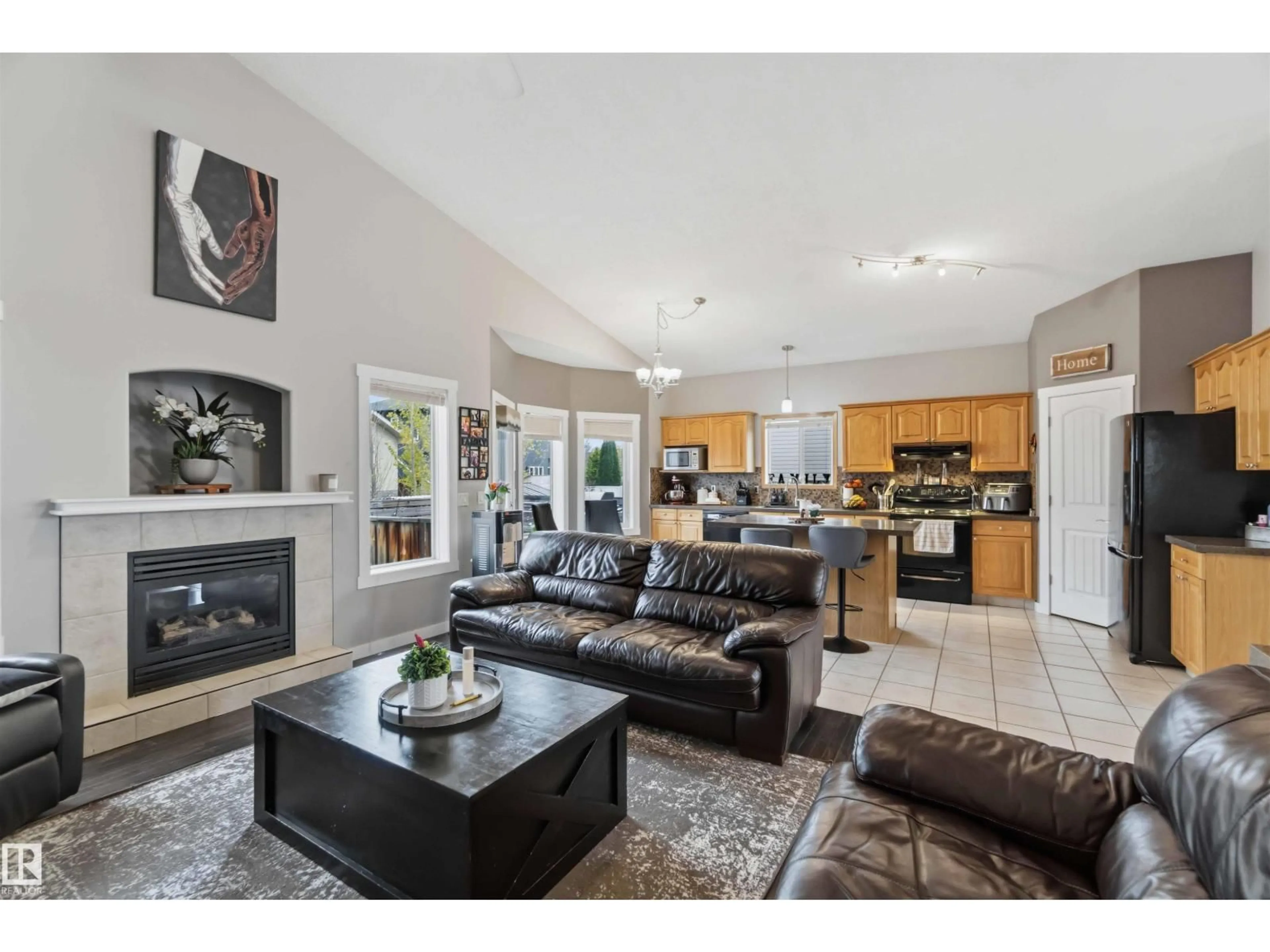 Unknown for 7623 166 AV, Edmonton Alberta T5Z3V7