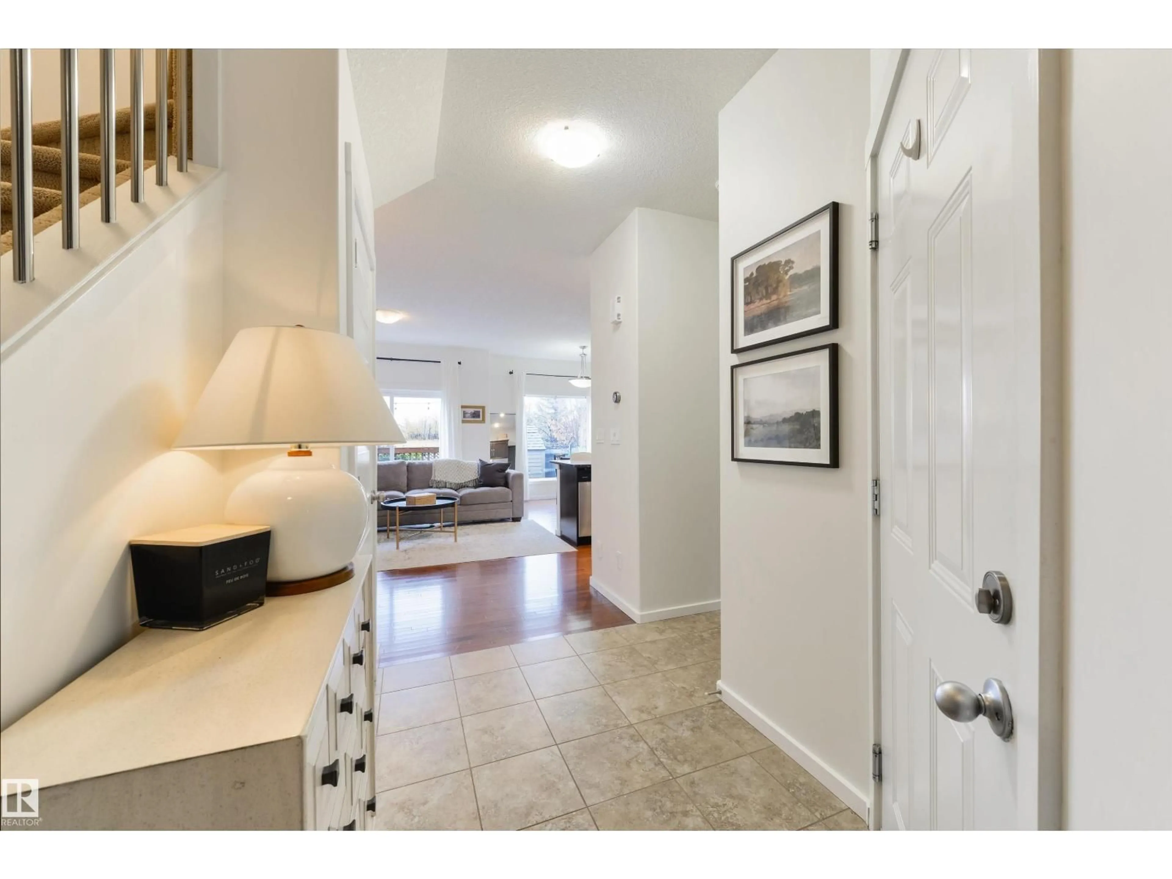 Indoor entryway for #3 - 16004 54 ST, Edmonton Alberta T5Y0R1