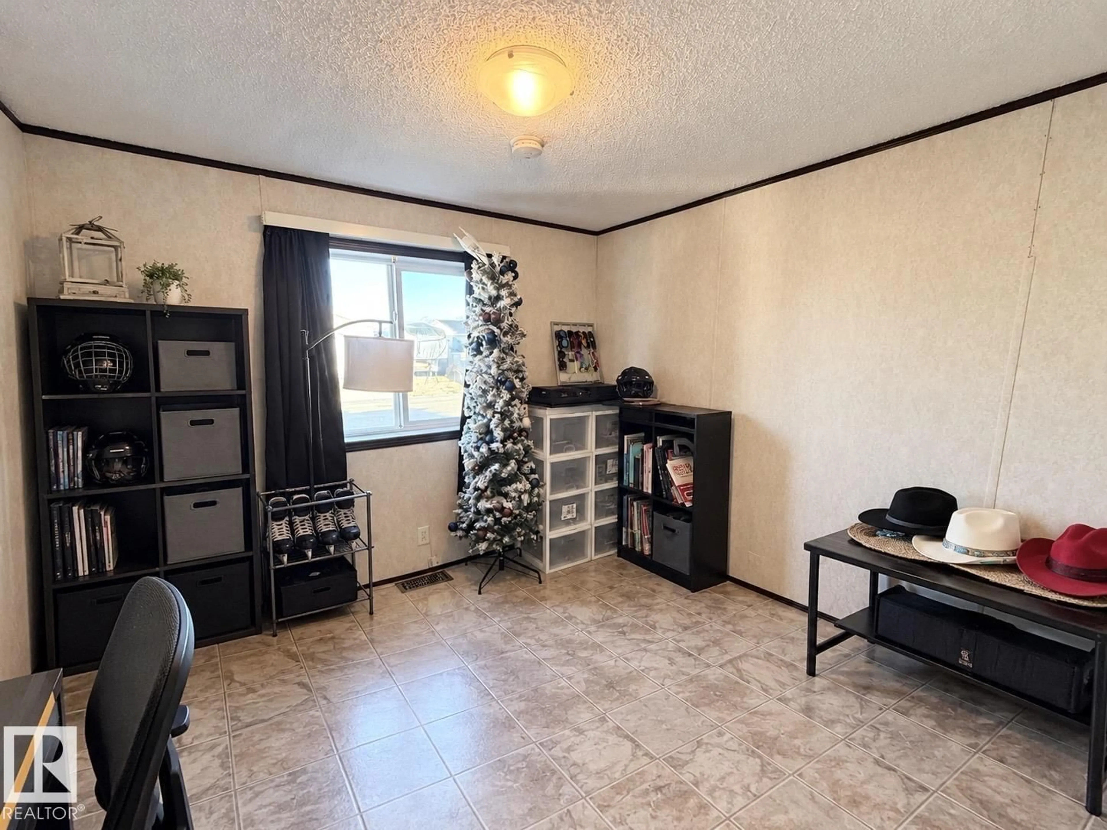 A pic of a room for 49 JUTLAND CR, Stony Plain Alberta T7Z0A3