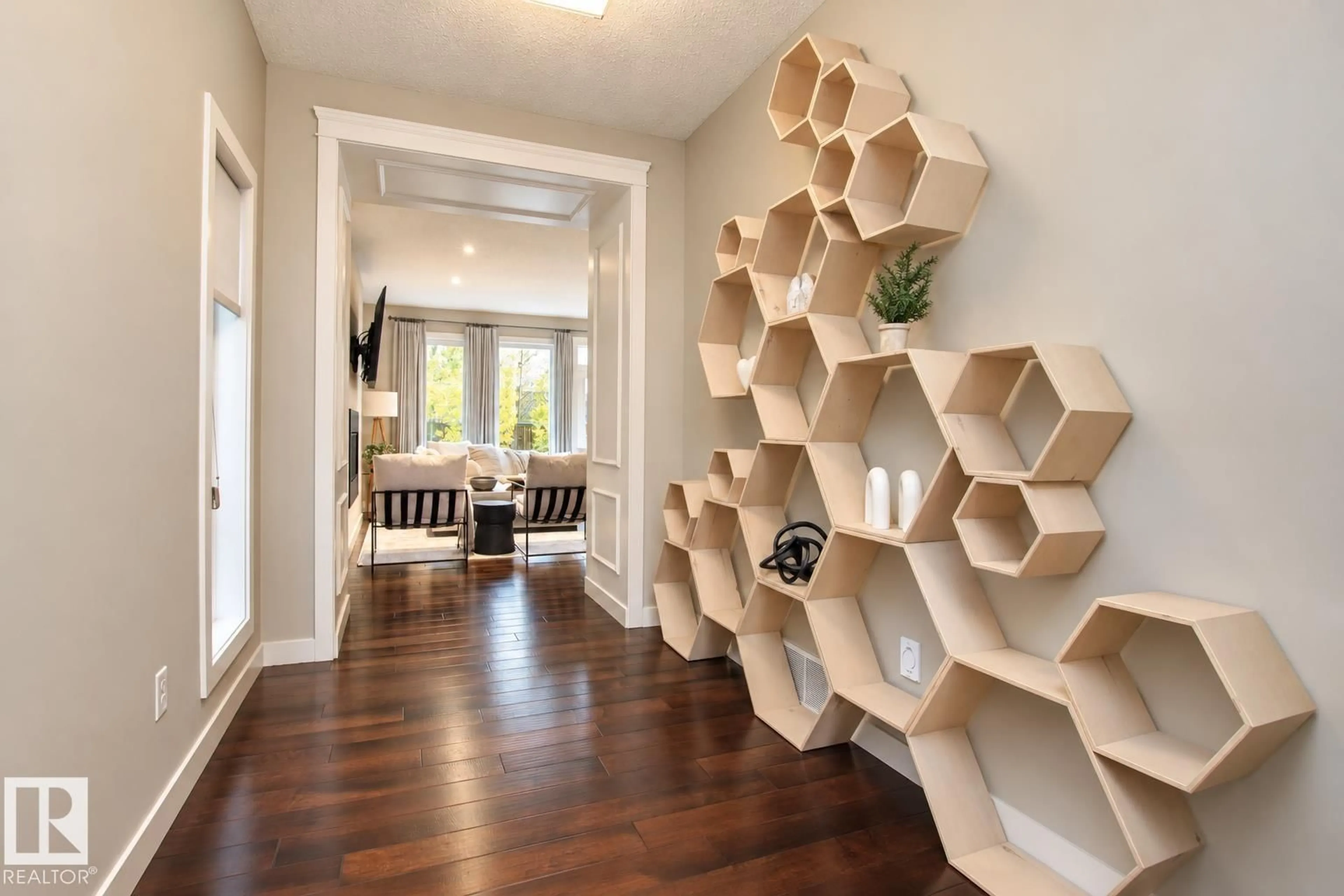 Indoor entryway for 133 SANDALWOOD CR, Sherwood Park Alberta T8H0S4