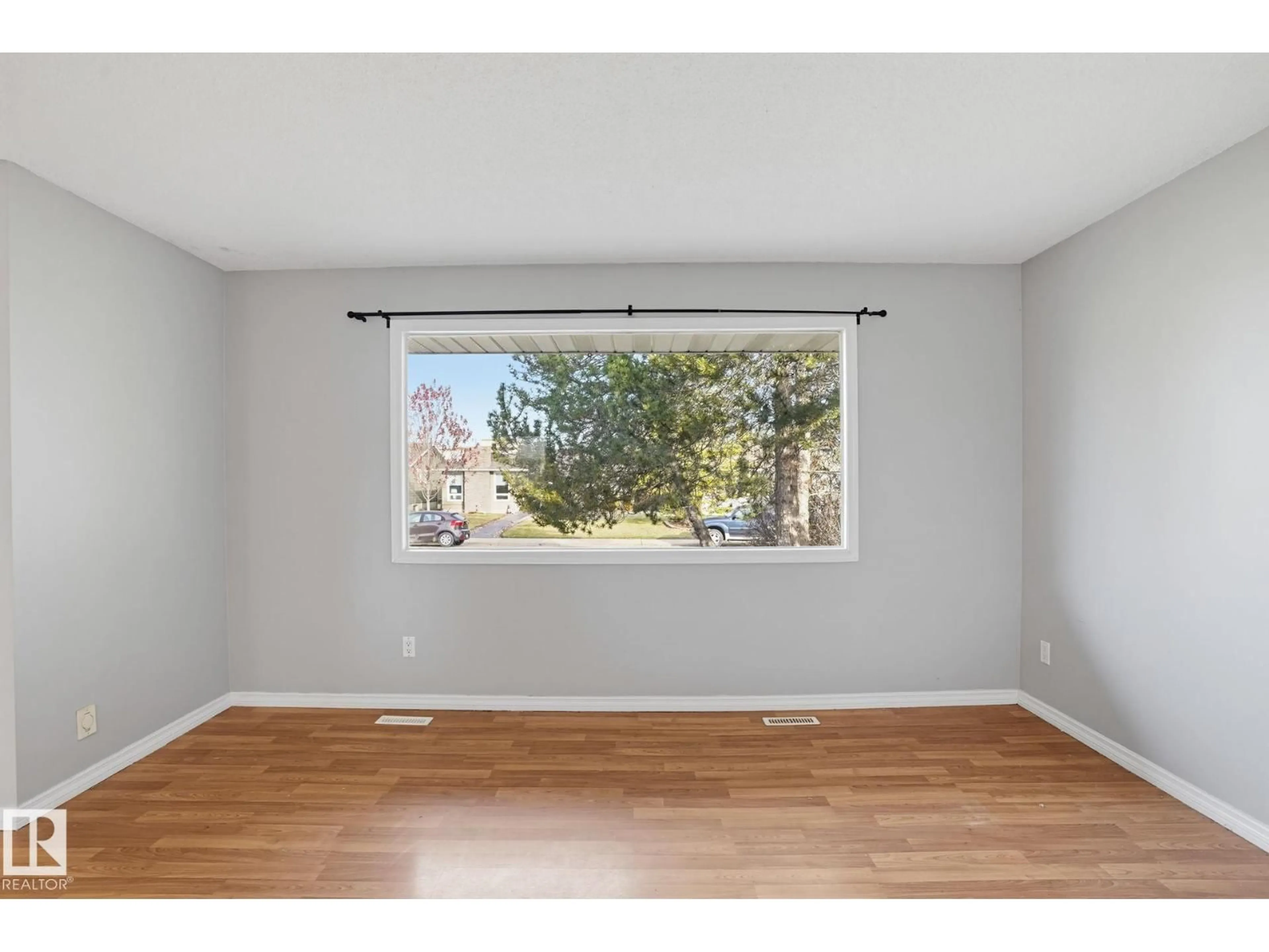 A pic of a room for 64 WINCHESTER AV, Spruce Grove Alberta T7X1L8