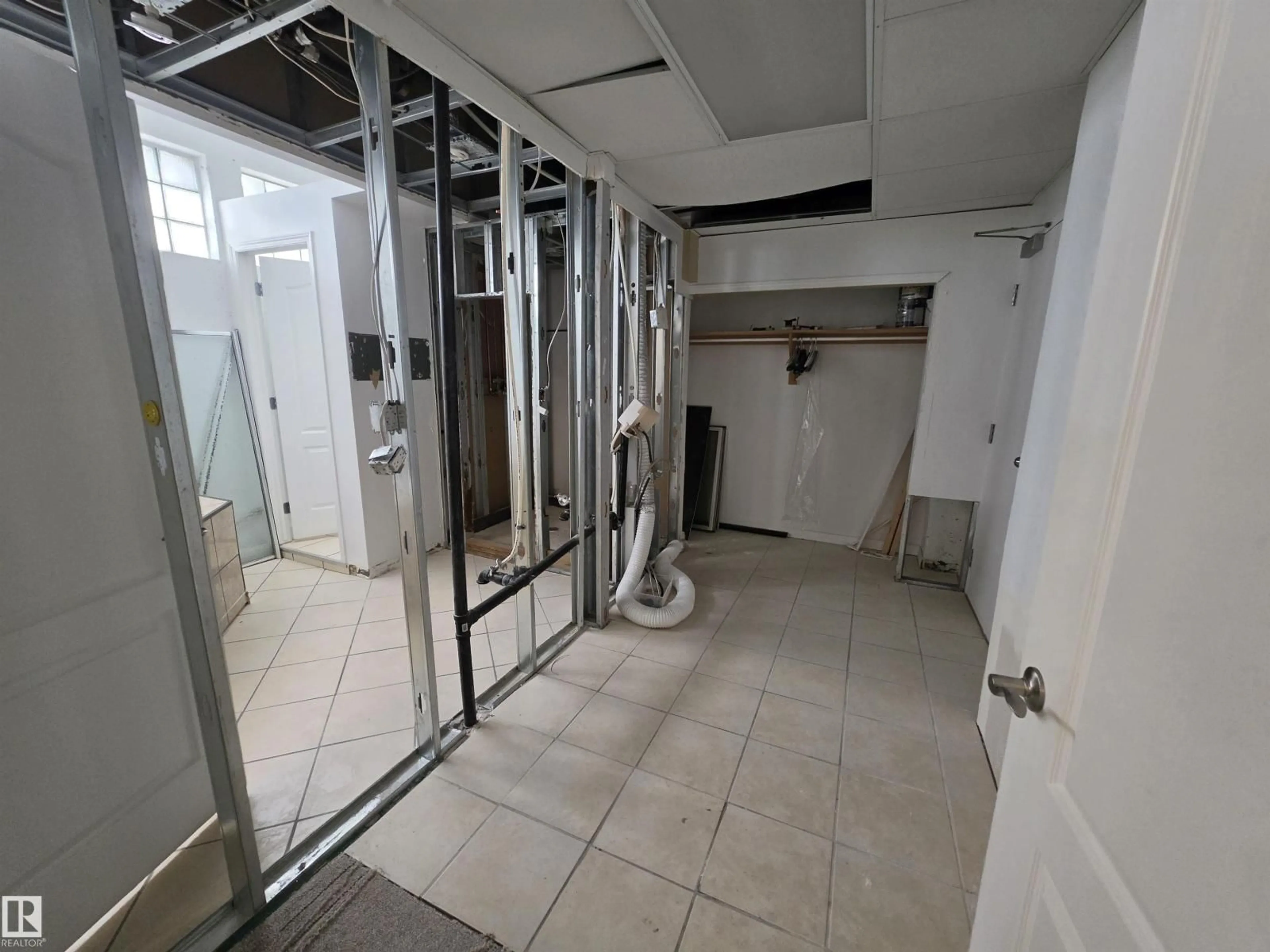A pic of a room for #101 - 10355 105 ST NW, Edmonton Alberta T5J1E8